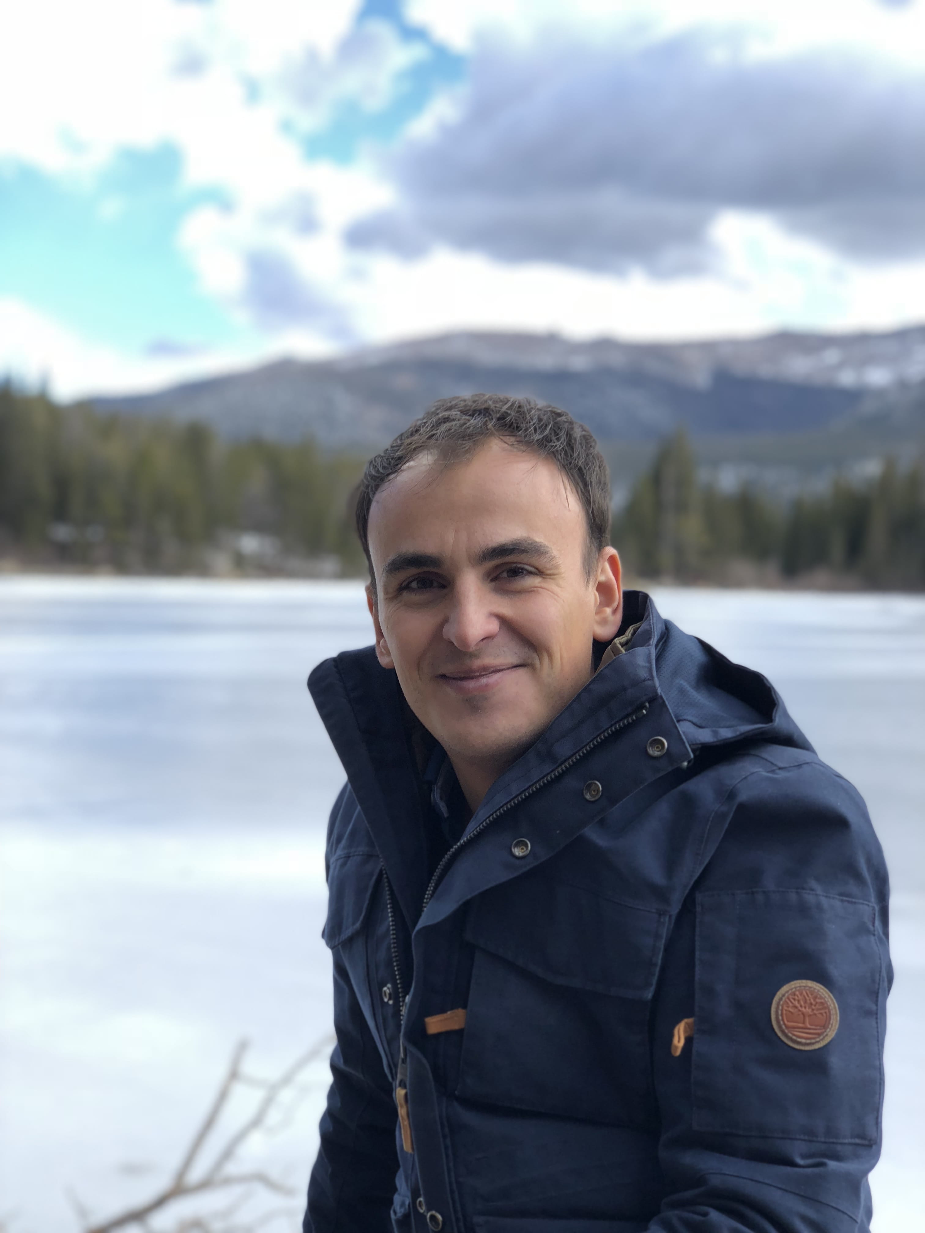 men, person, smile, waist up, water, mature men, beauty in nature, standing, winter, non-urban scene, cold temperature, smiling, estes park, bear lake trail, Phone HD Wallpaper