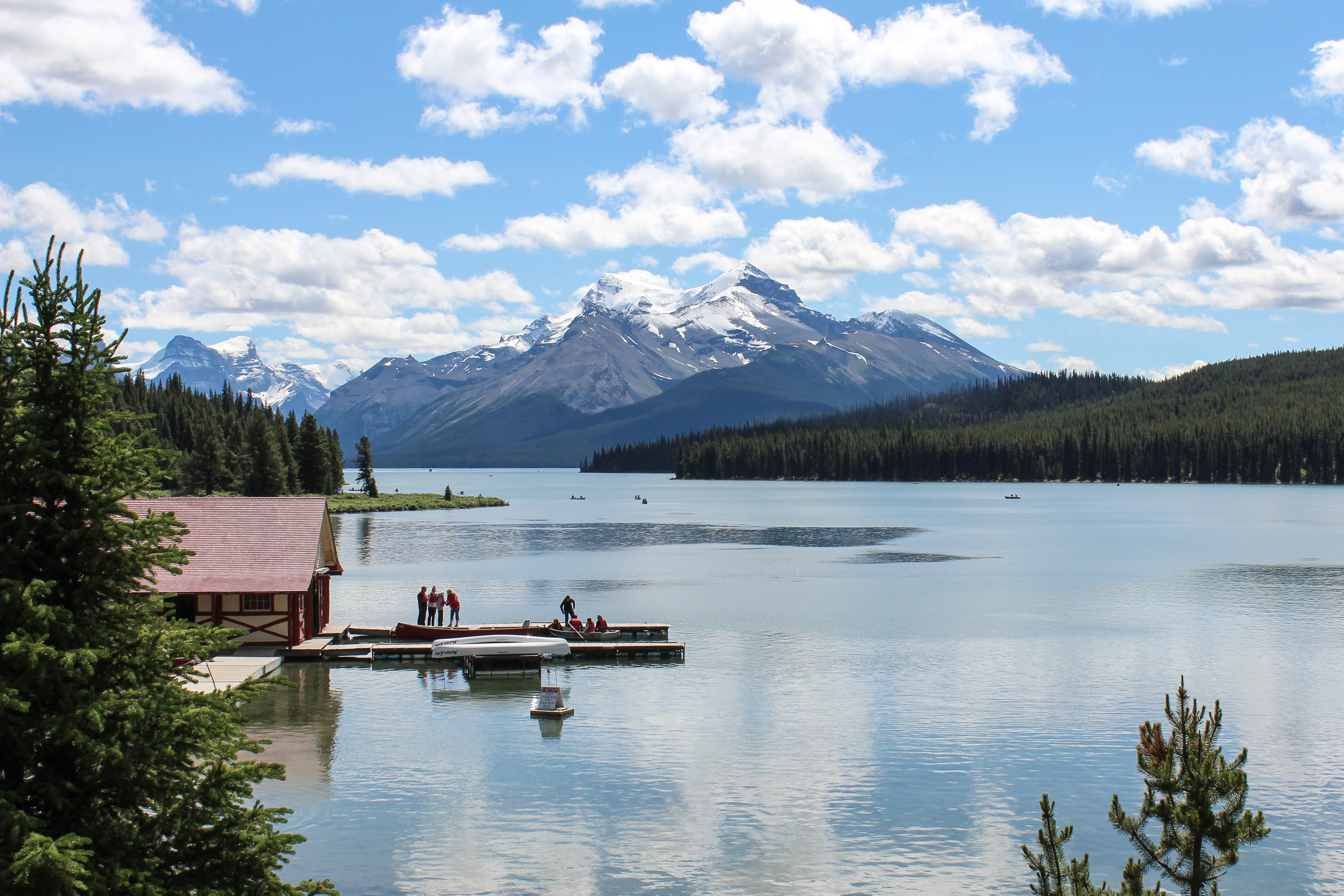 canoe, snowcapped mountain, transportation, rocky, scenics - nature, turquoise, picturesque, park, sky, nautical vessel, lake, reflection, tourism, group of people, HD Wallpaper
