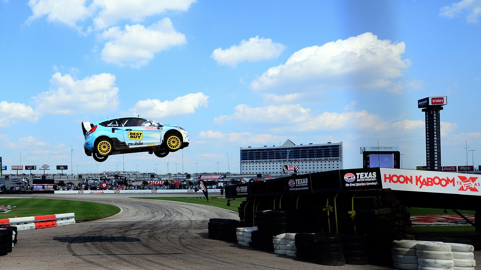 stop, 720P, fiesta, cars, jump, ford, hd, action, HD Wallpaper