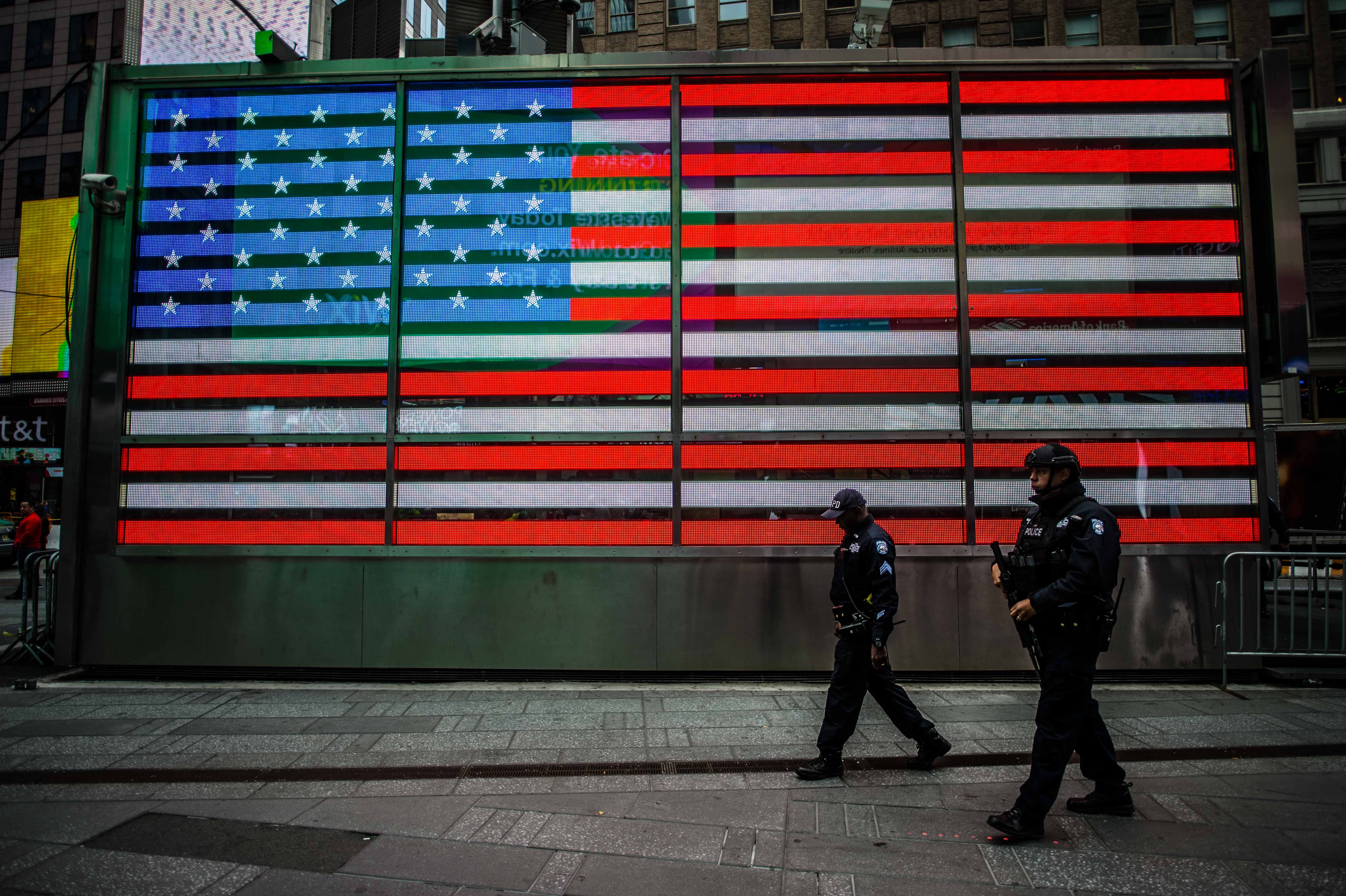 blocks, transportation, man, america, star, policemen, concrete, 4K, two, real people, night, full length, people, uniform, flag, travel destinations, HD Wallpaper