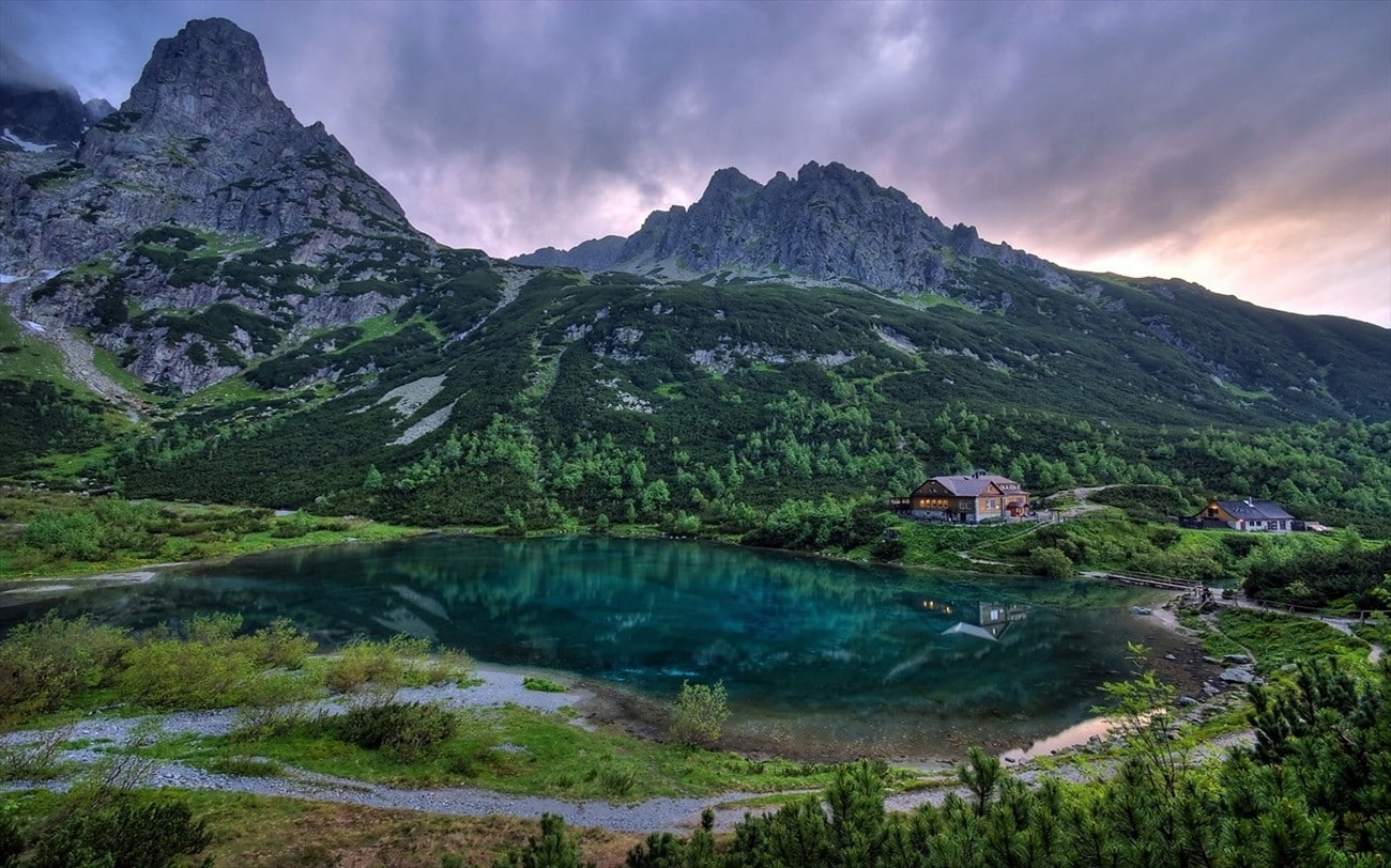 forest, emerald, 720P, cabin, lake, dirt road, nature, landscape, Slovakia, grass, mountains, water, HD Wallpaper