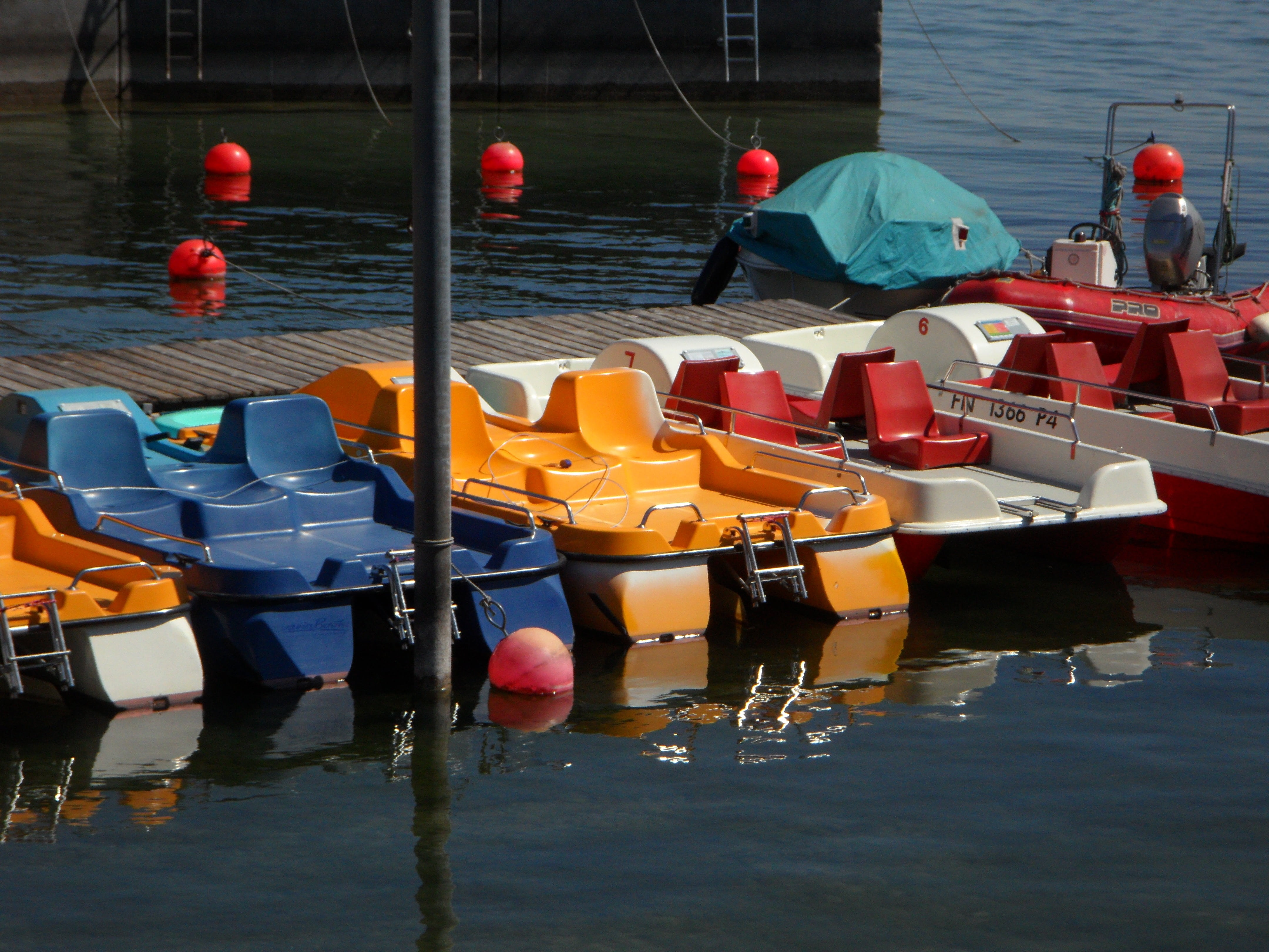 series, color, pedal boats, transportation, mode of transportation, colorful, incidental people, men, standing, 4K, pedal boat rentals, nautical vessel, HD Wallpaper