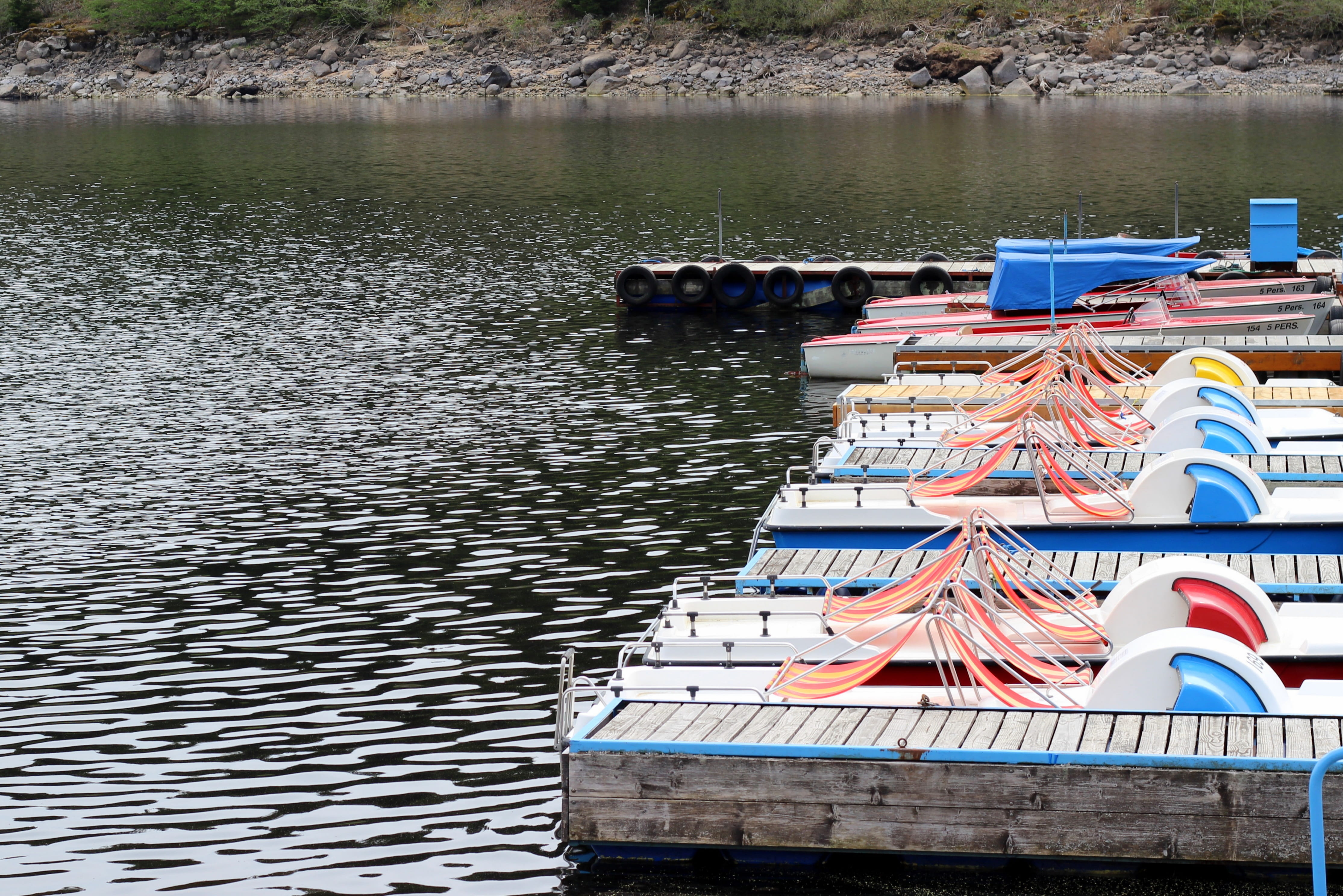 floating on water, fun, boat, rental, sport, water, colorful, mode of transportation, moored, waterfront, lake, no people, waters, transportation, leisure, HD Wallpaper