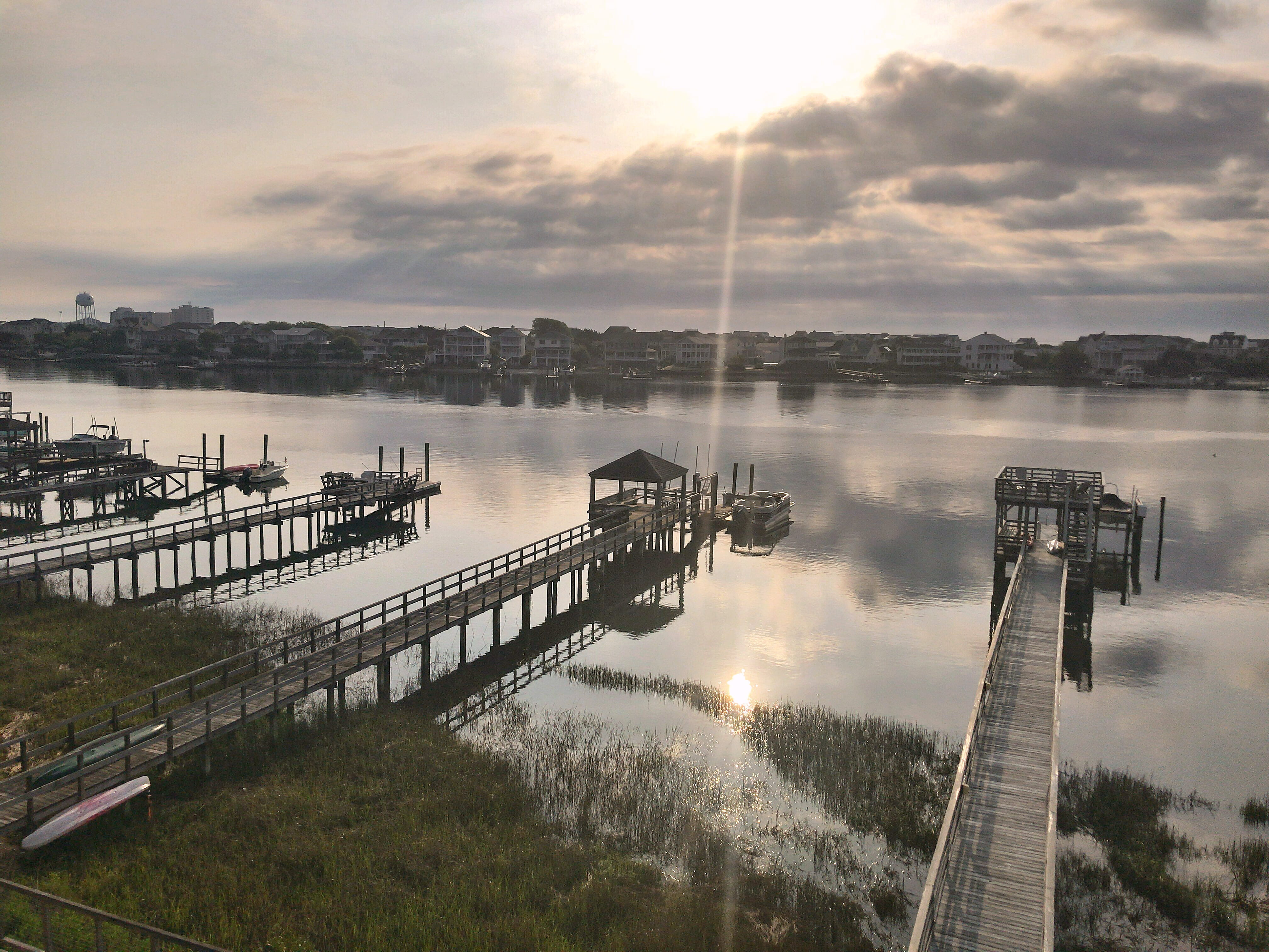 water, no people, grass, pollution, wrightsville beach, north carolina, cloud - sky, backwater, connection, transportation, united states, ocean, houses, HD Wallpaper
