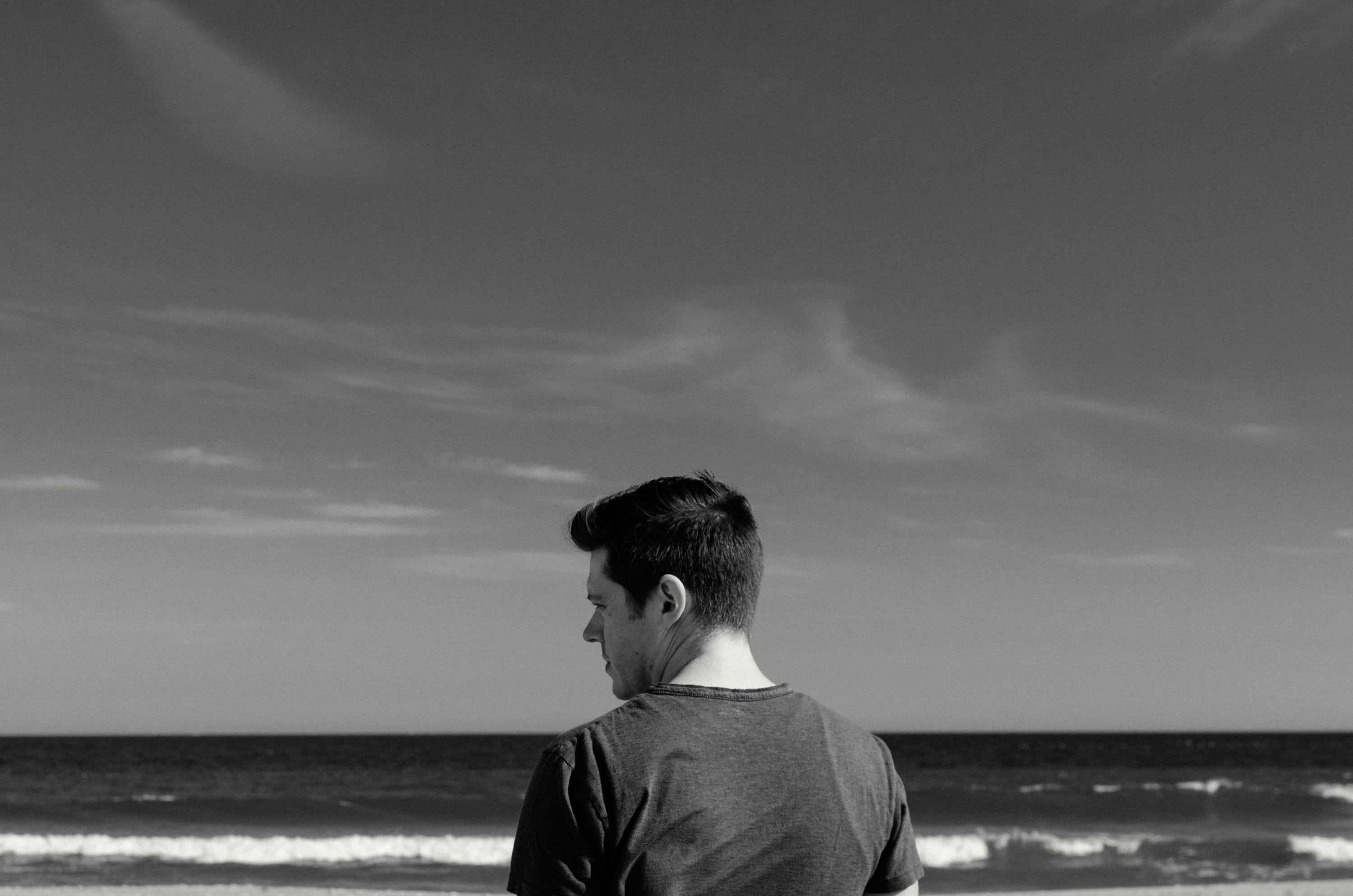 man, look, horizon, 2K, one person, horizon over water, looking at view, real people, coast, nature, beauty in nature, scenics - nature, beach, cloud - sky, HD Wallpaper