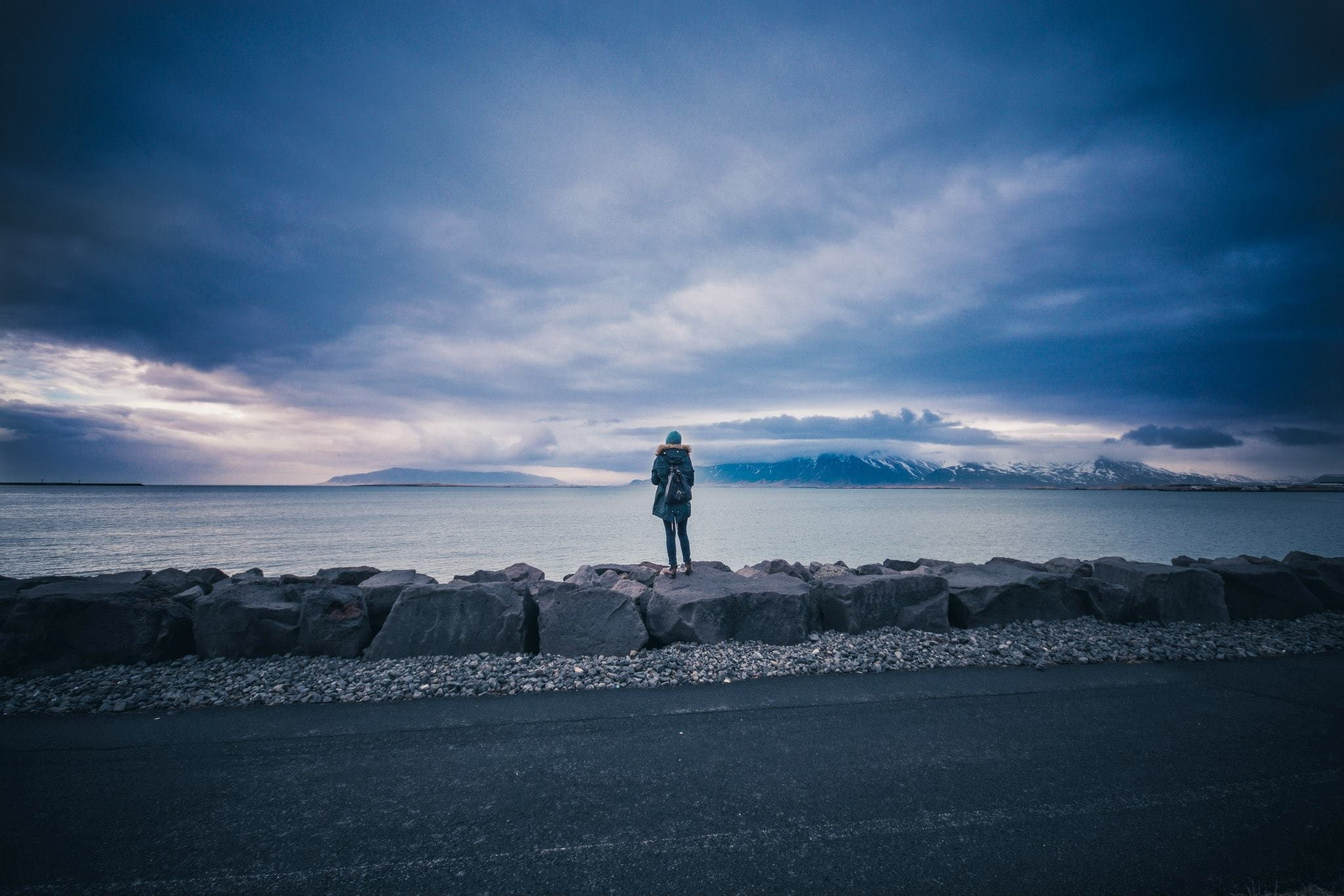 street, vacations, sea, far, roadside, water, nature, sky, near, woman, solid, stones, looking, horizon over water, young, horizon, cloud - sky, adult, HD Wallpaper