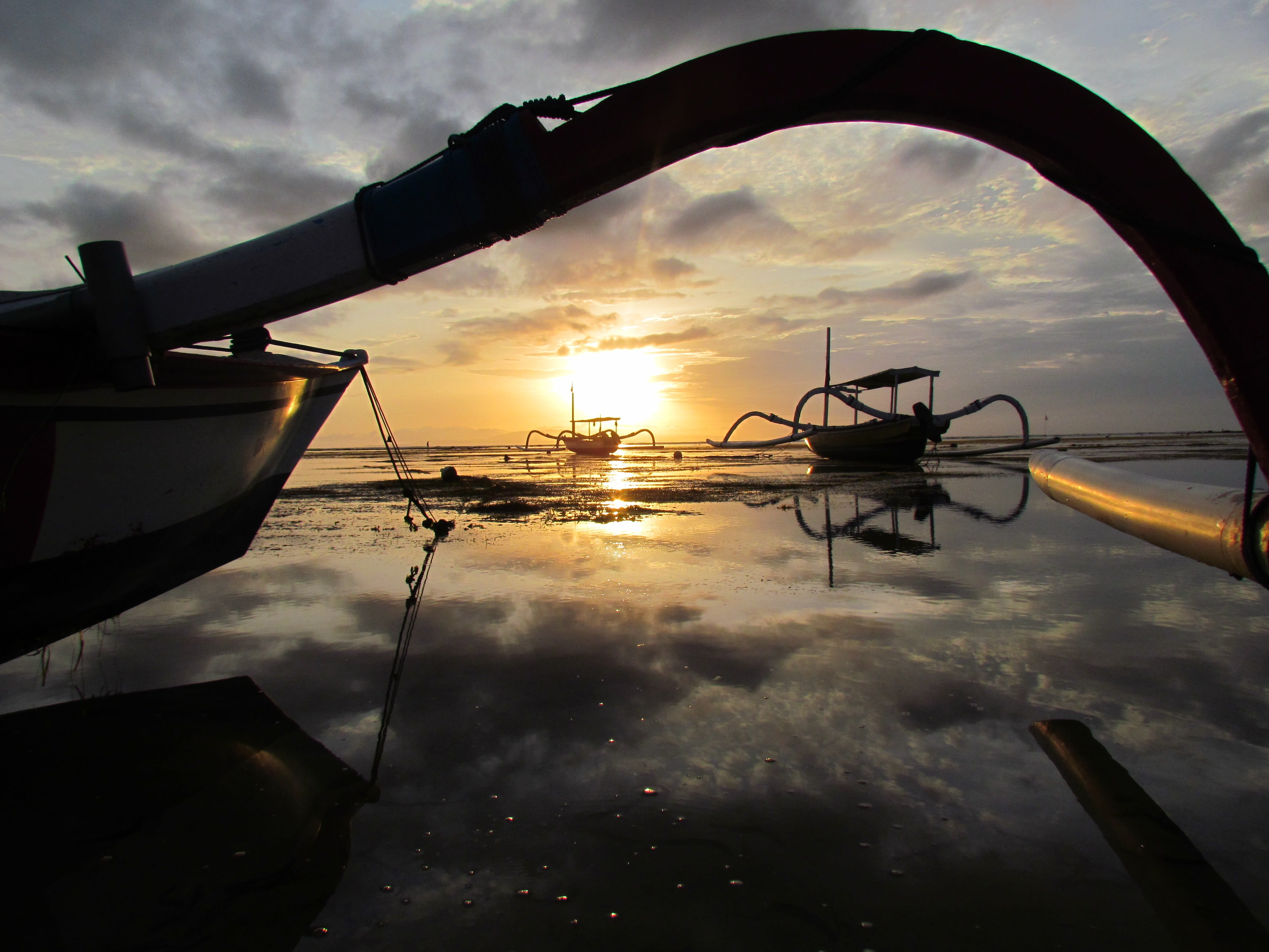 canoe, Indonesia, sky, tranquility, no people, Bali, orange color, cloud - sky, sea, transportation, 4K, mode of transportation, outrigger, beach, sunset, HD Wallpaper