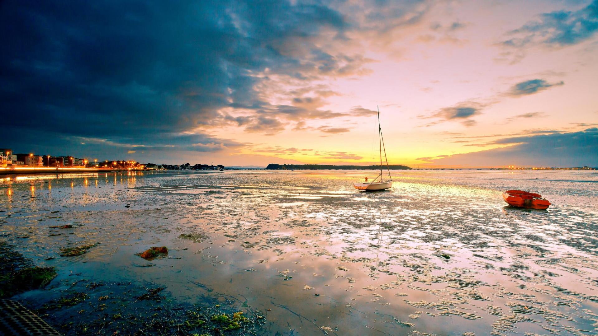 sunset, tide, low, low tide, boats, city, 1080P, HD Wallpaper