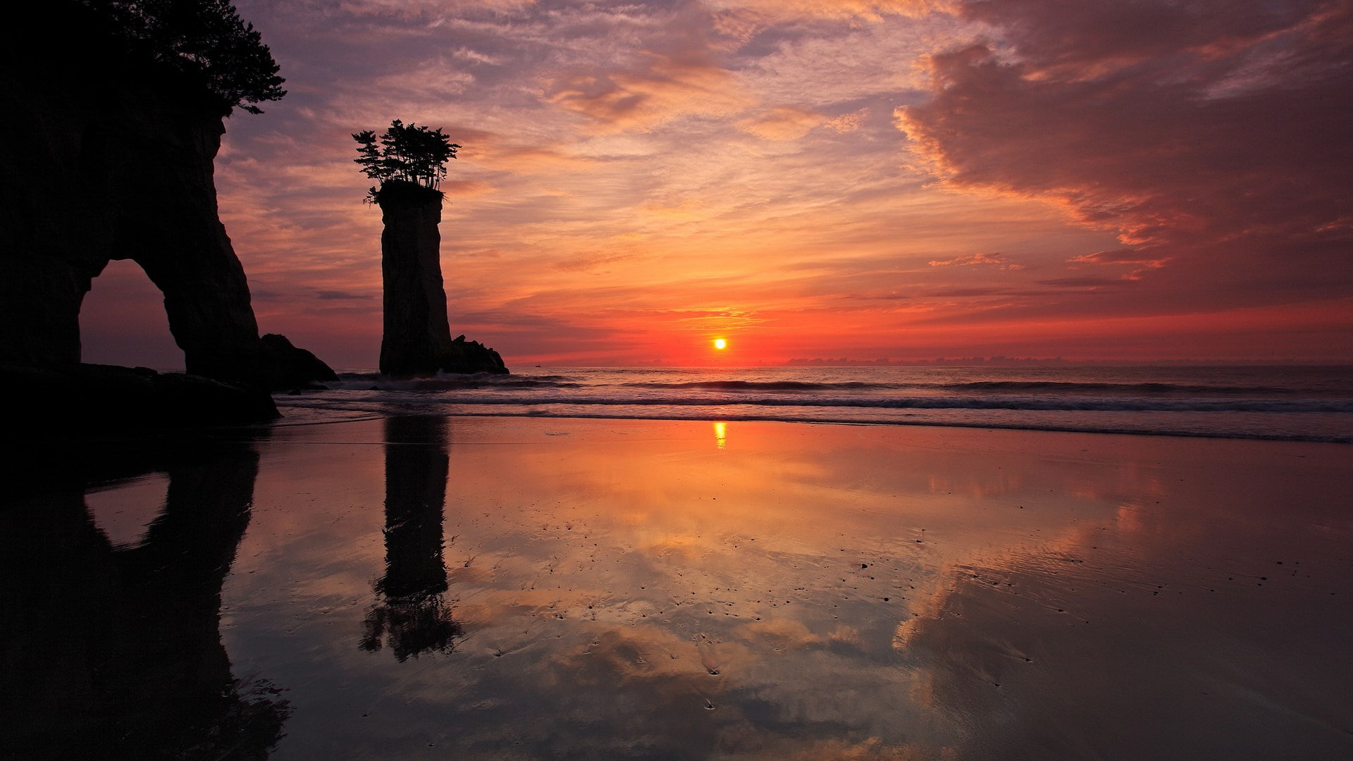 low tide, silhouette, idyllic, horizon, tranquil scene, tranquility, sunset, cloud - sky, beauty in nature, nature, no people, sea, romantic sky, sky, orange color, HD Wallpaper