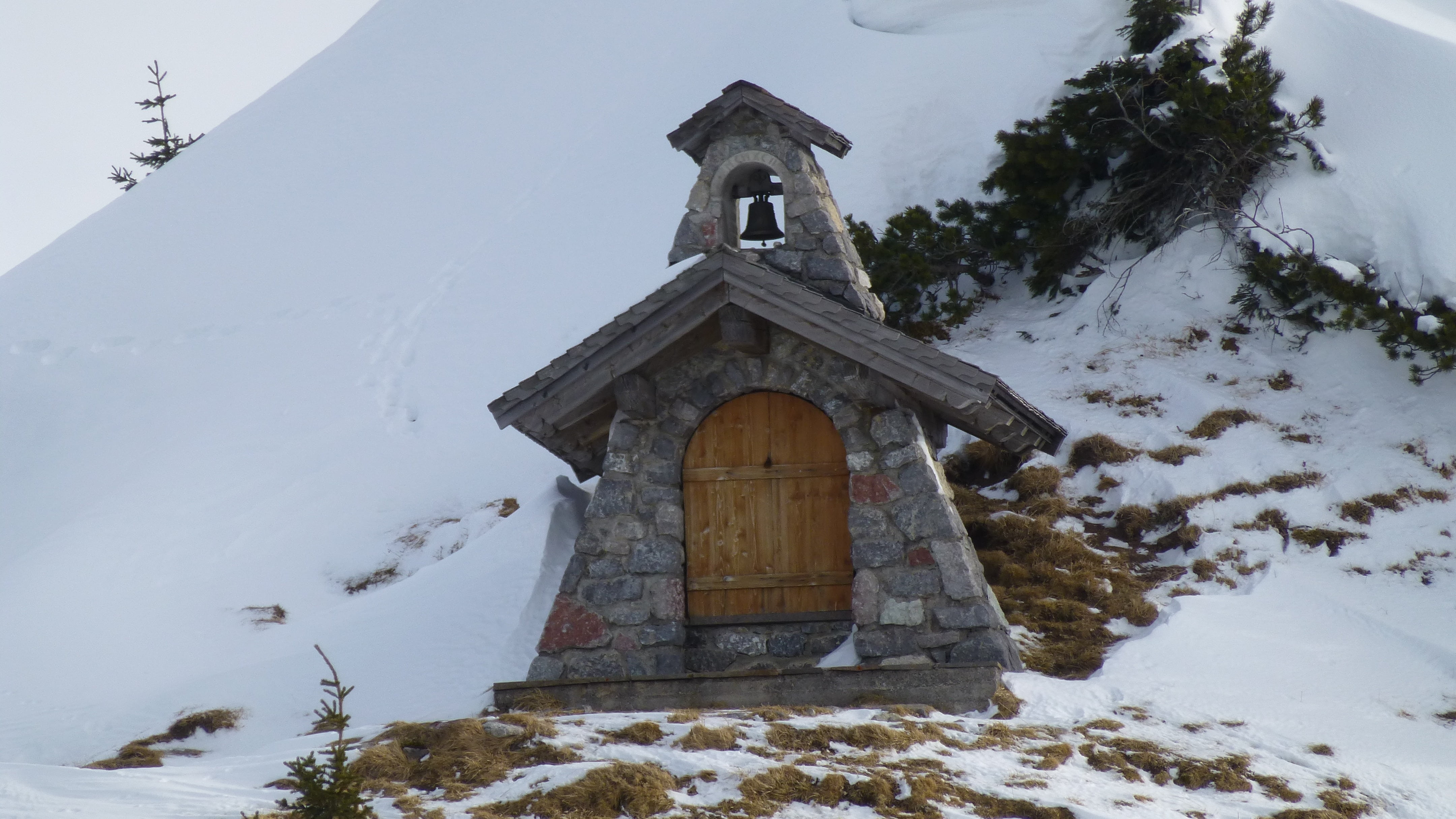 place of worship, snow, outdoors, nature, winter, mountain, white, spirituality, tyrol, gray, built structure, tannheim, belief, chapel, cold temperature, HD Wallpaper