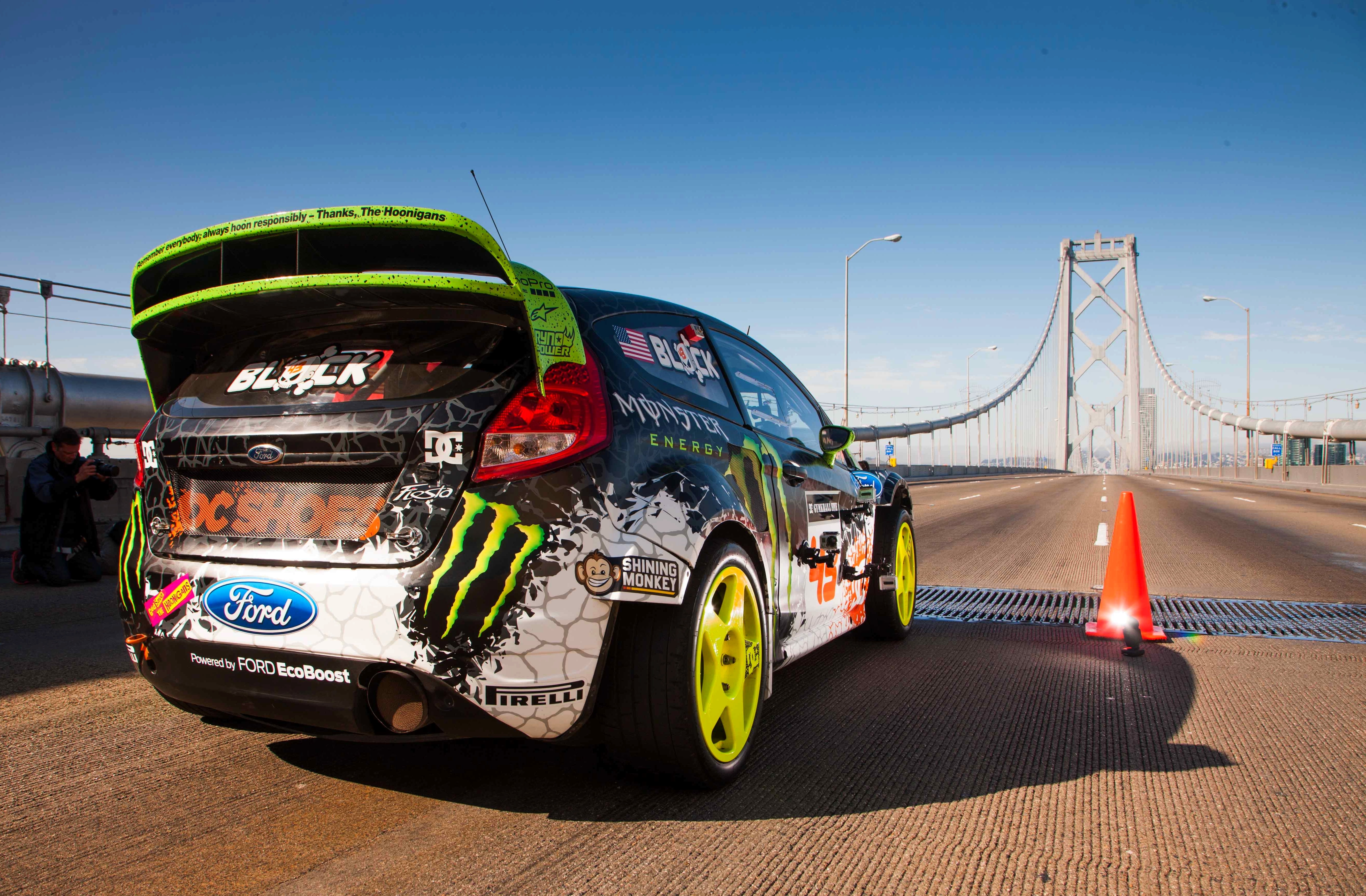Rally, city, car, Day, outdoors, Machine, road, connection, mode of transportation, nature, bridge - man made structure, clear sky, wheel, black, Ford, HD Wallpaper
