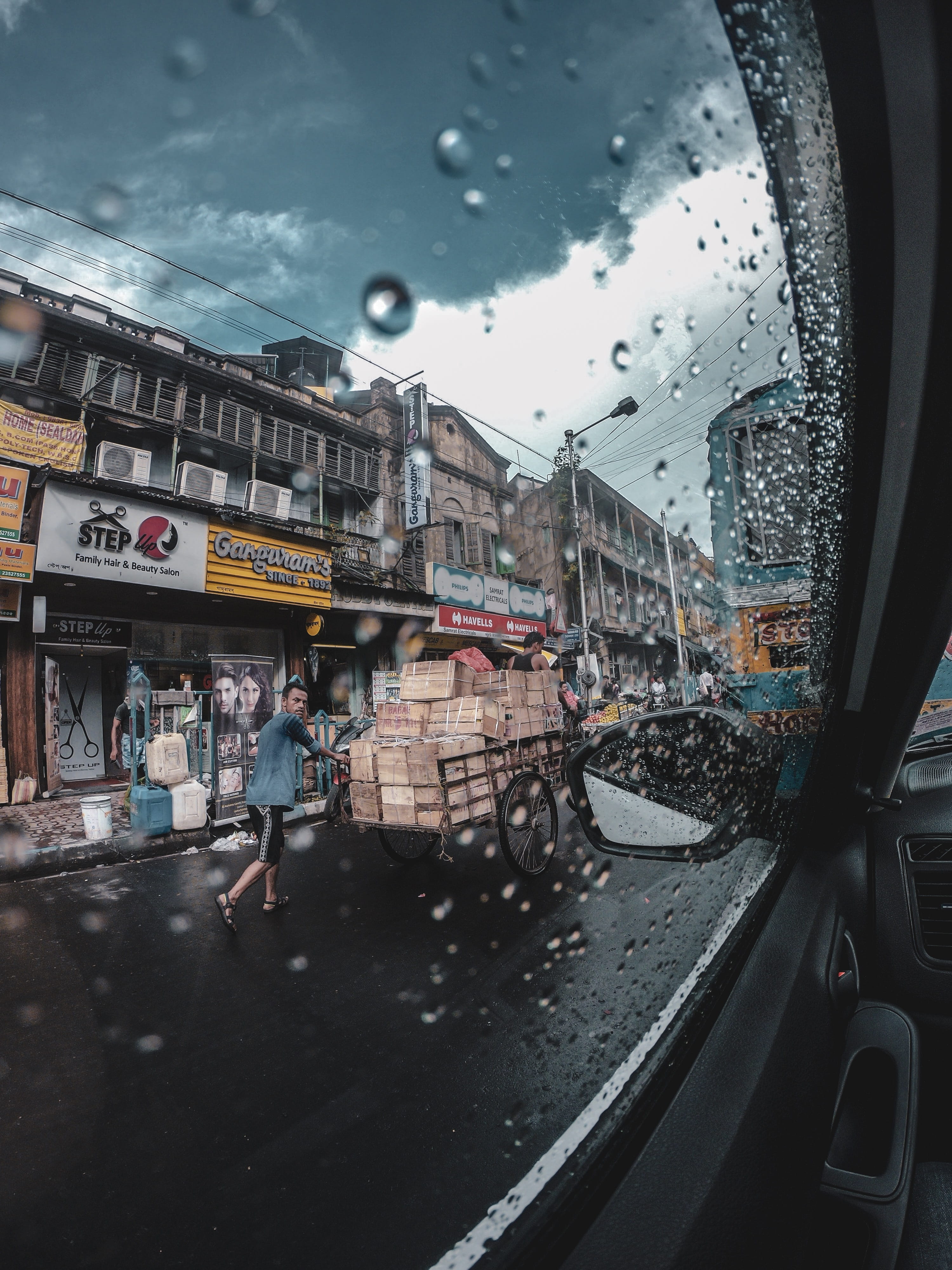 famous Place, road trip, road, window, city, building Exterior, vehicle, traffic, person, built Structure, city Life, shopping, retail, blurred Motion, Phone HD Wallpaper