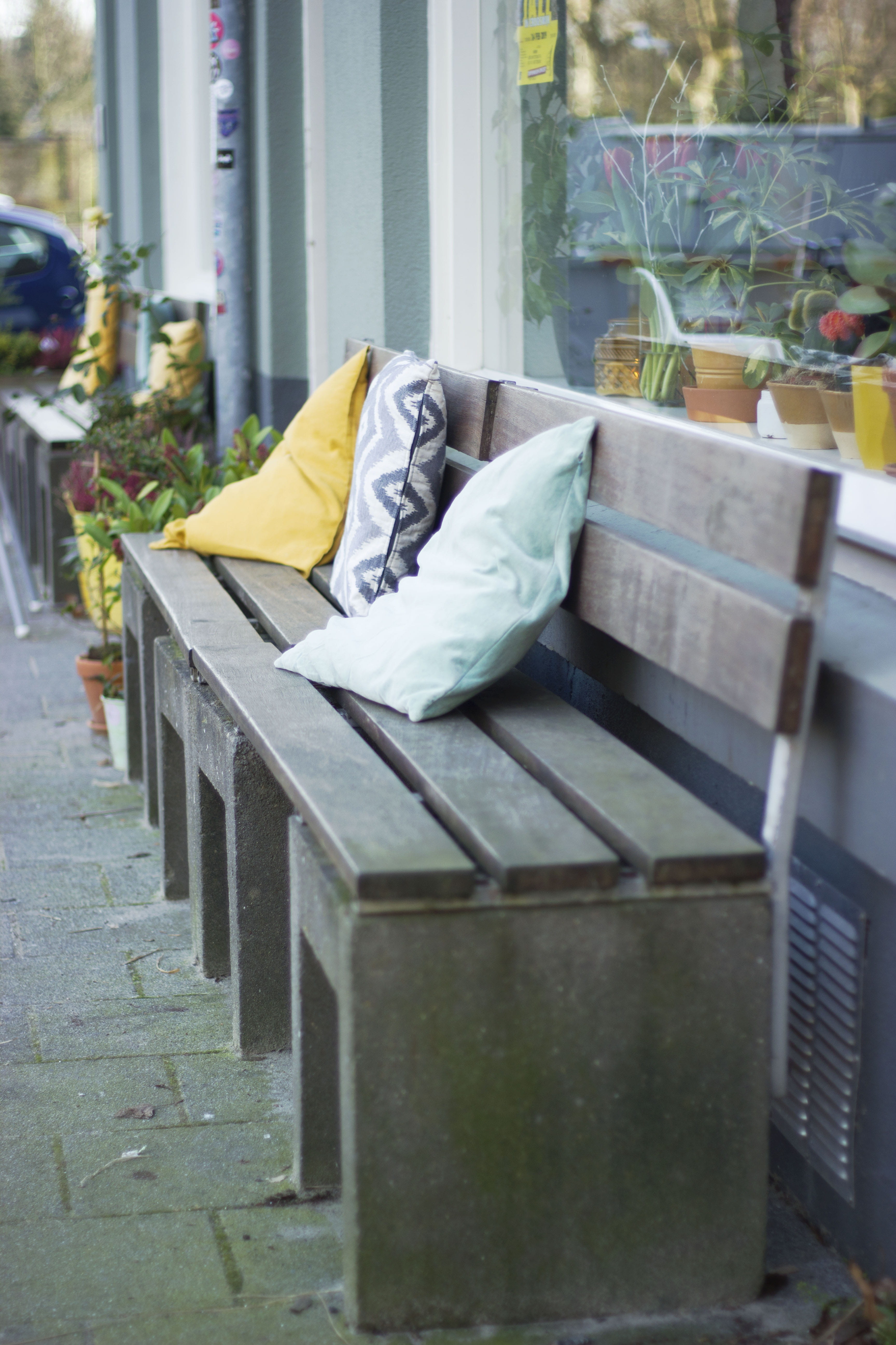 seat, chair, pillow, bunk bed, selective focus, bed, green color, day, handrail, no people, potted plant, flowering plant, home decor, arbour, pergola, Phone HD Wallpaper