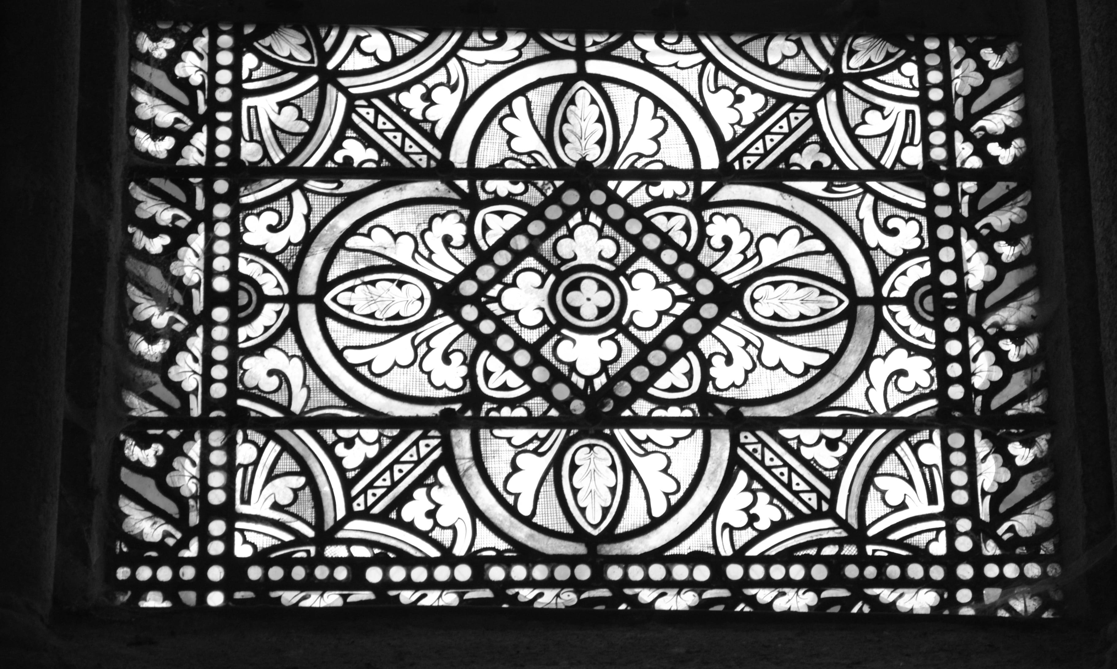 backgrounds, day, shape, craft, window, architecture, ornate, wrought iron, no people, geometric shape, indoors, floral pattern, photo black white, 2K, HD Wallpaper