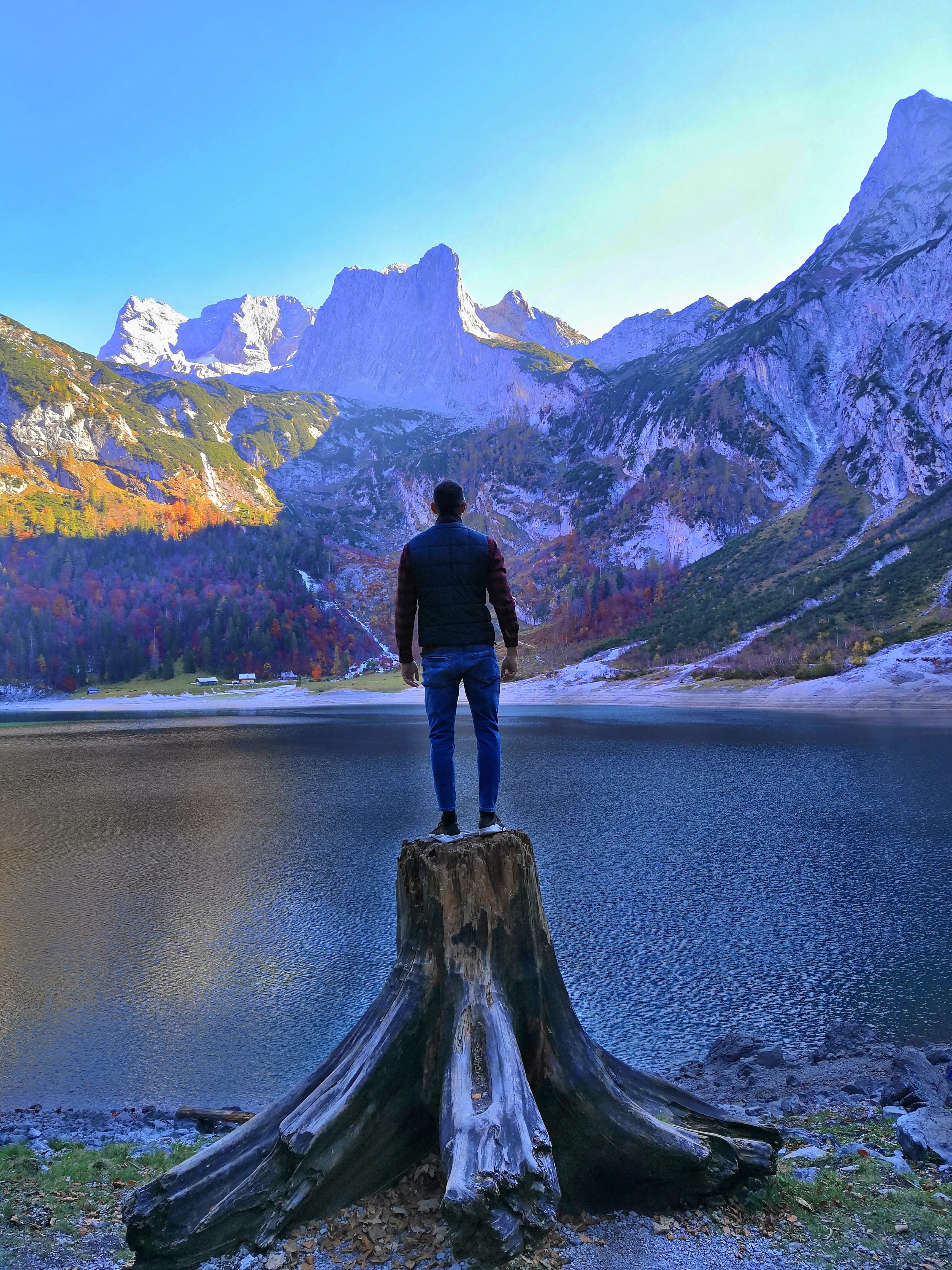 4K, gosau, lake, looking at view, tranquil scene, atmospheric, vorarlberg, dachstein, view, beauty in nature, gosausee, outdoors, landscape, mountain range, Phone HD Wallpaper