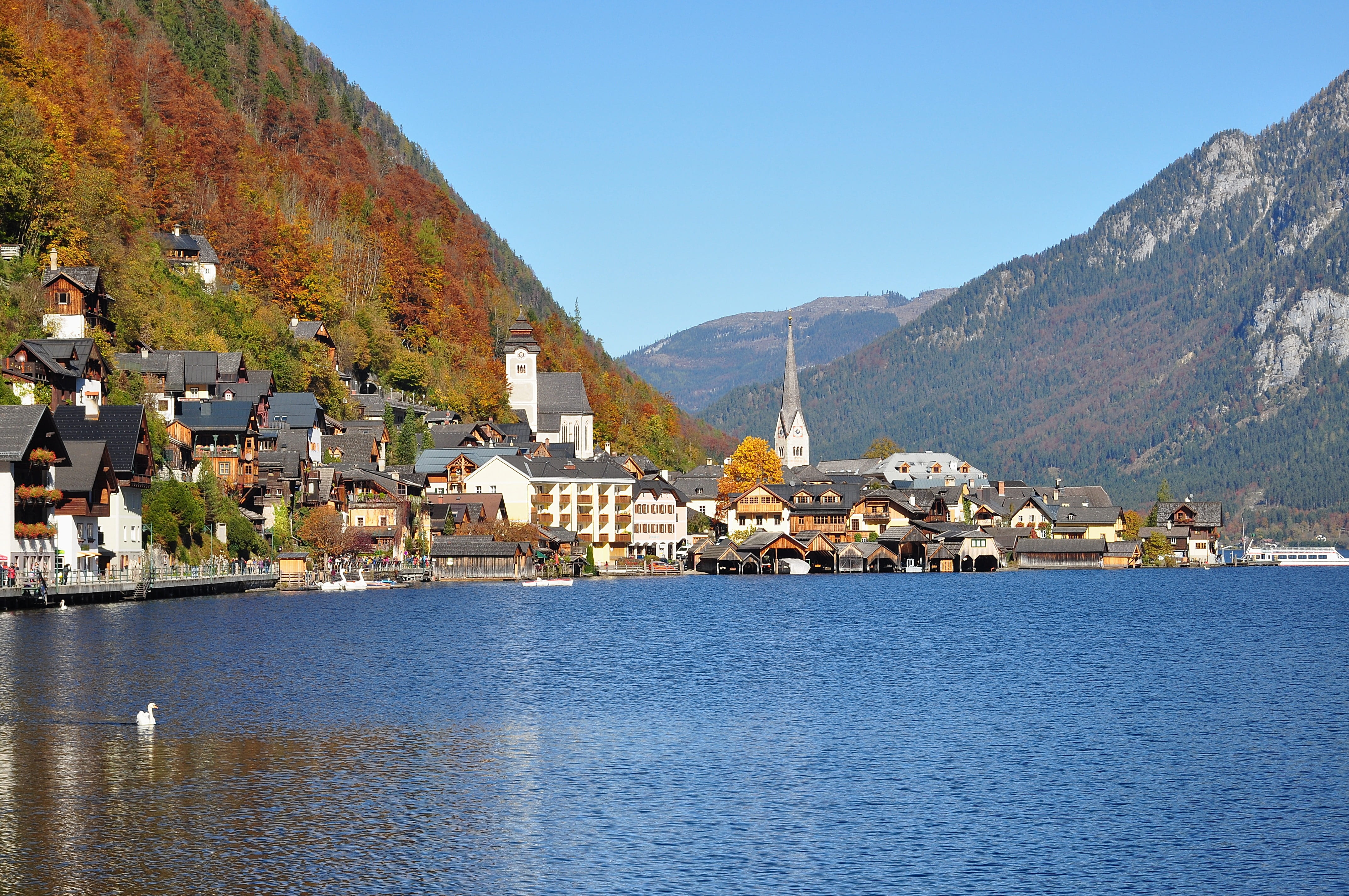 beauty in nature, places of interest, mountain peak, 4K, fall color, golden autumn, land, building, body, city, hallstatt, hallstättersee lake, sky, golden october, HD Wallpaper