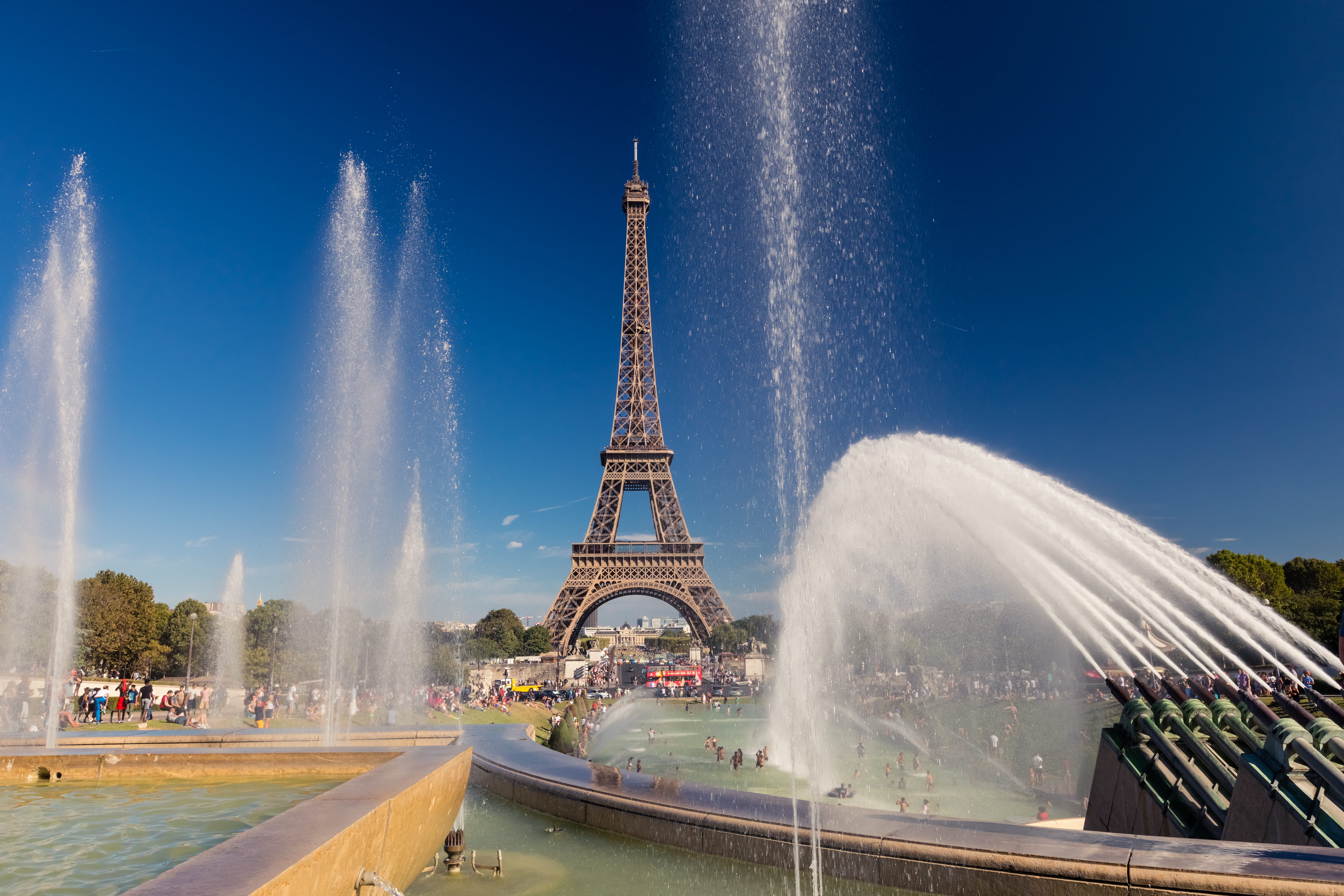 downtown, eiffel, travel, tall - high, long exposure, tourism, steeple, built structure, fountain, motion, building, metropolis, travel destinations, urban, HD Wallpaper