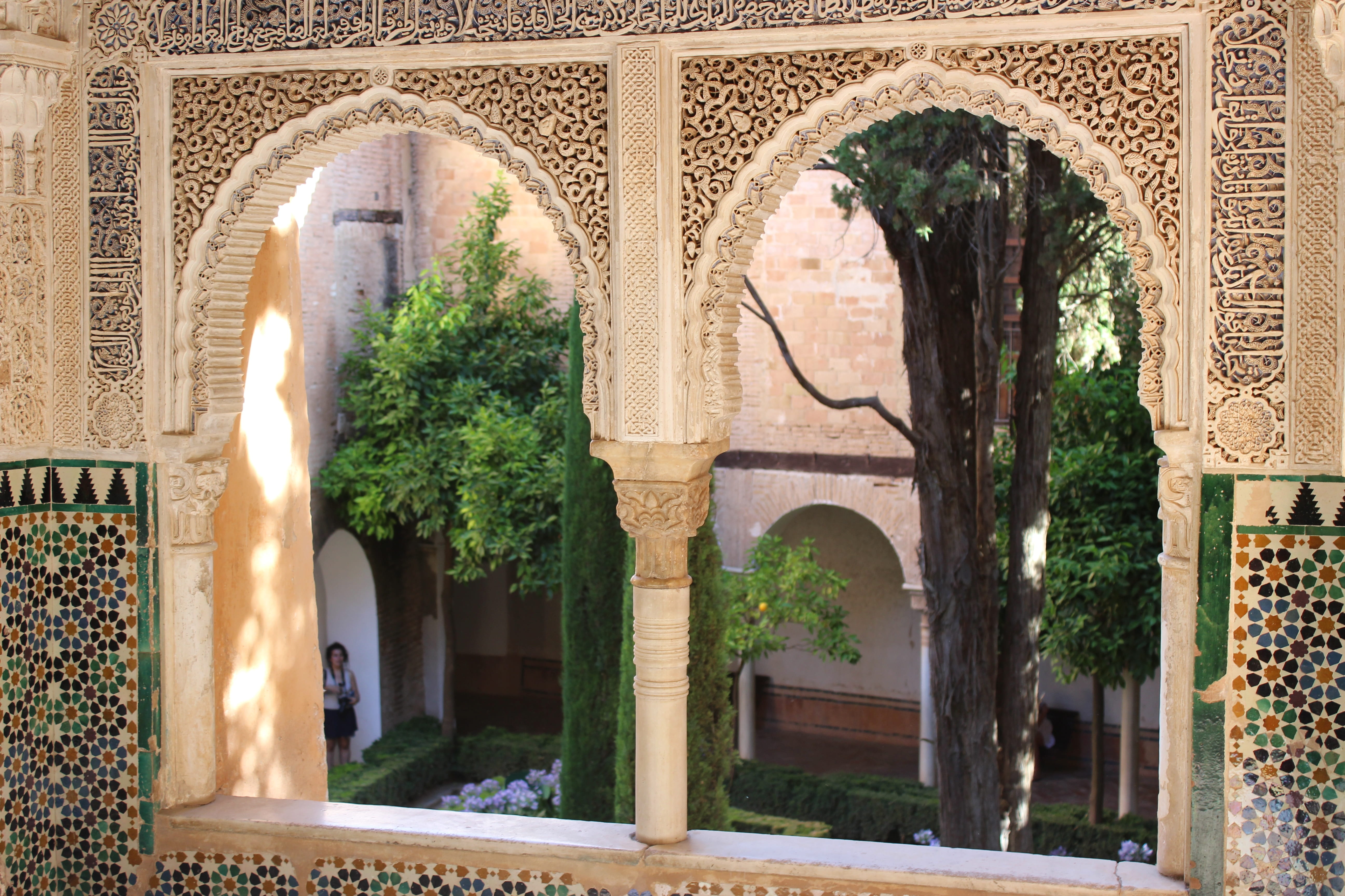 day, no people, trees, built structure, architecture, garden, andalusia, palace, courtyard, historic, tourism, entrance, view, nature, history, granada, HD Wallpaper