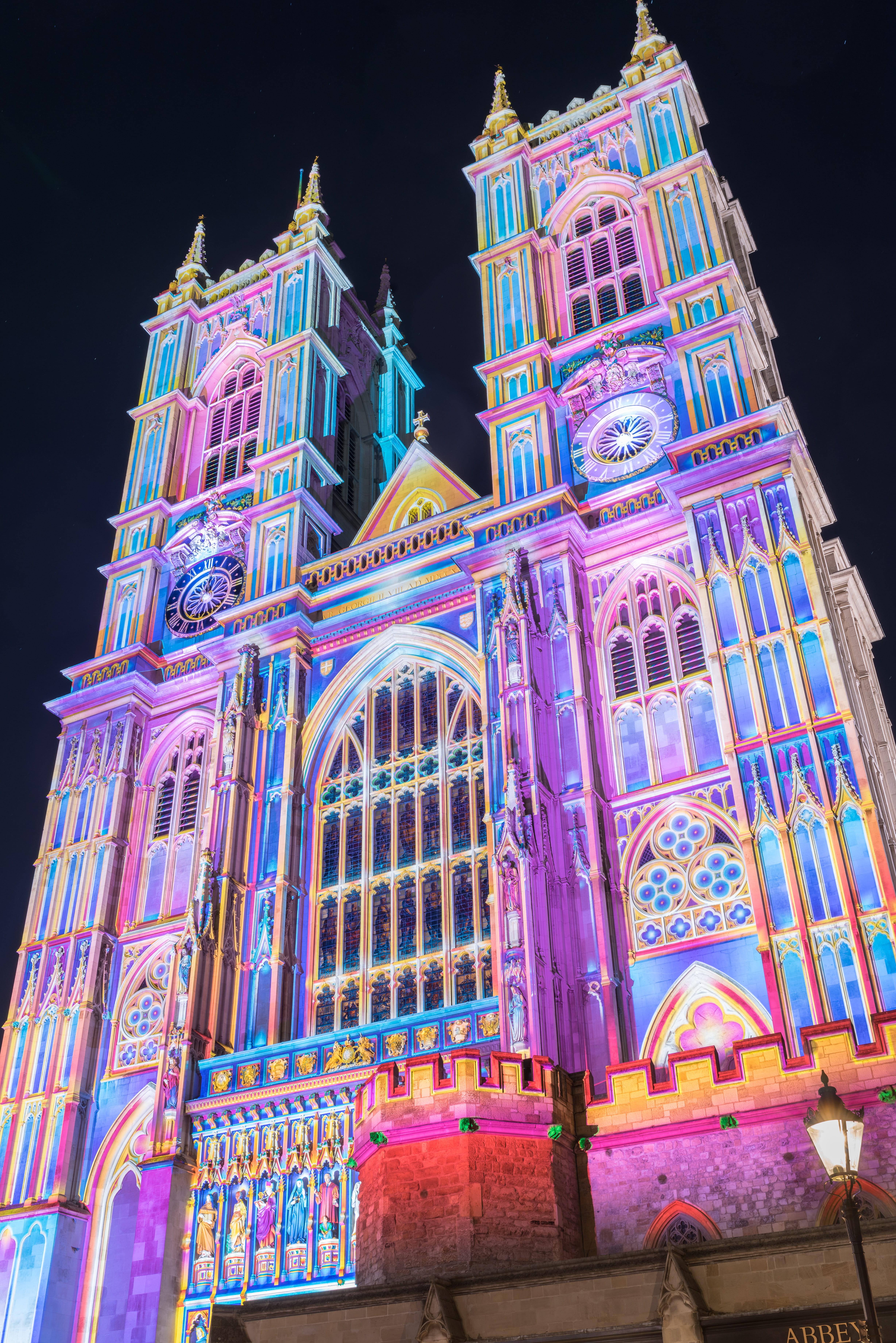 building, built structure, low angle view, united kingdom, belief, city, spirituality, architecture, 5K, london, tourism, illuminated, travel destinations, Phone HD Wallpaper