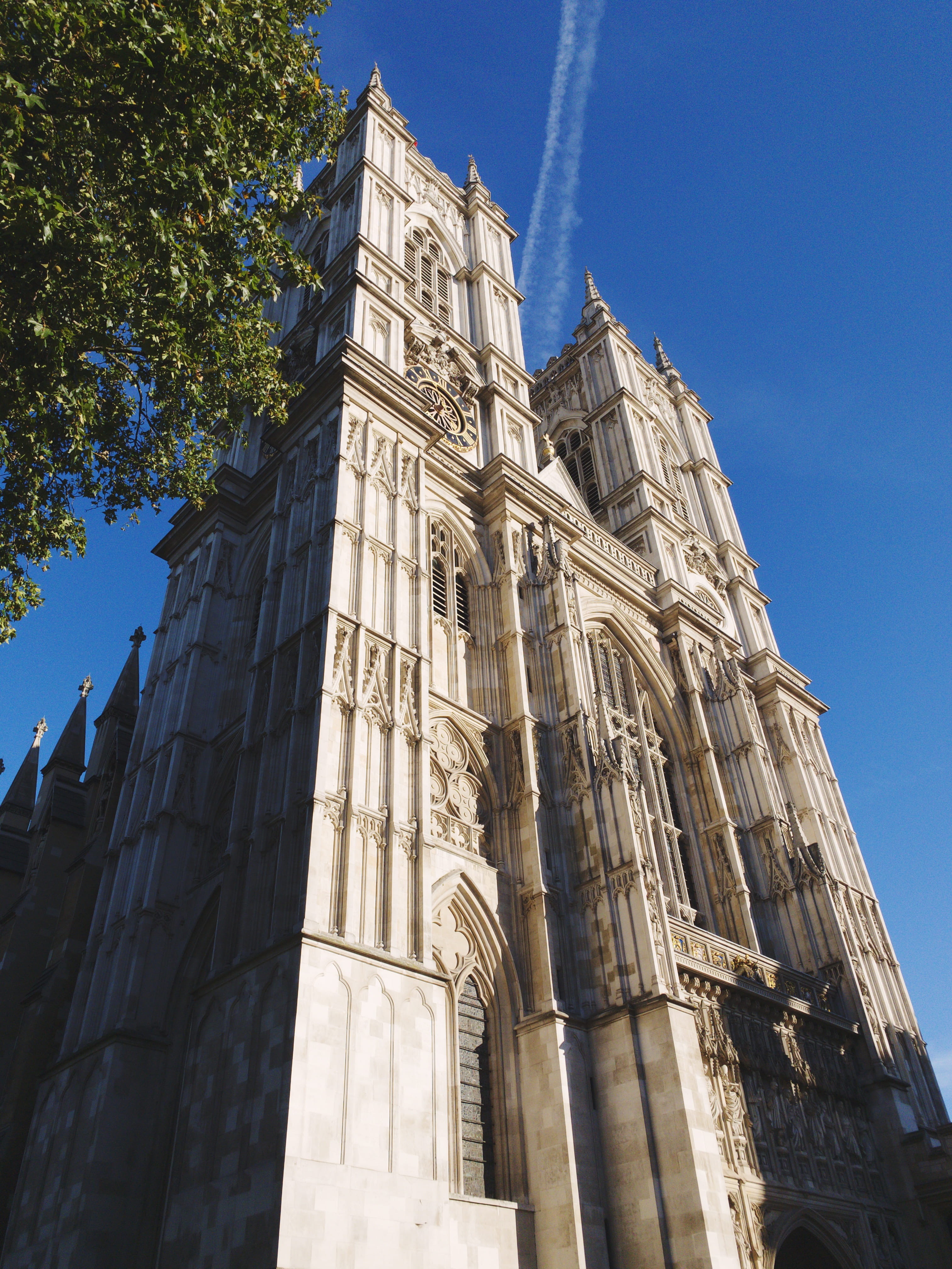 london, travel destinations, the past, sky, nature, outdoors, gothic style, concrete, pillar, united kingdom, beige, building, 4K, sunlight, tower, parliament, Phone HD Wallpaper