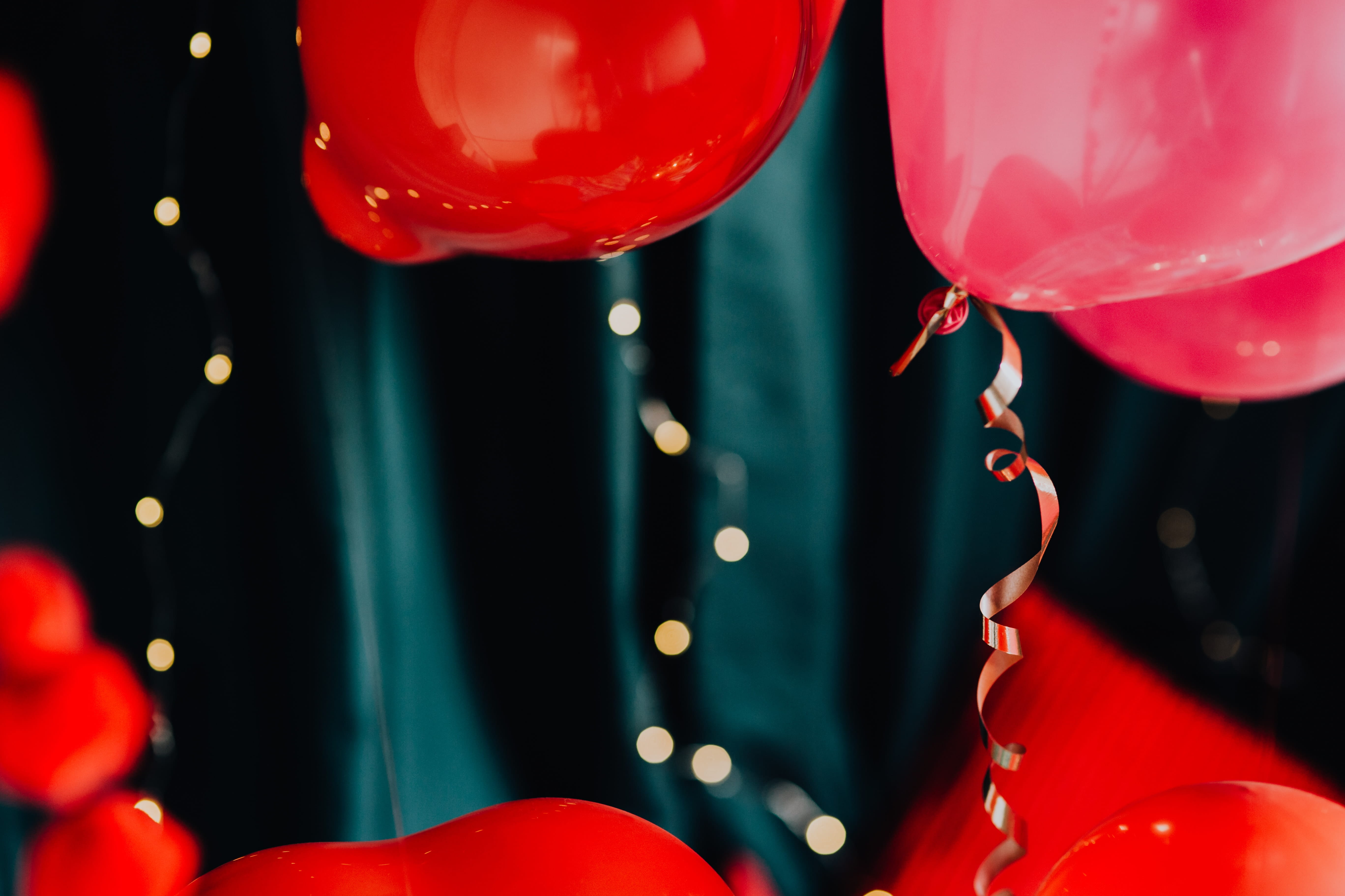 love, romantic, day, emotion, valentines, balloon, balloons, birthday, valentine, night, close-up, selective focus, illuminated, s, ballons, helium balloon, HD Wallpaper