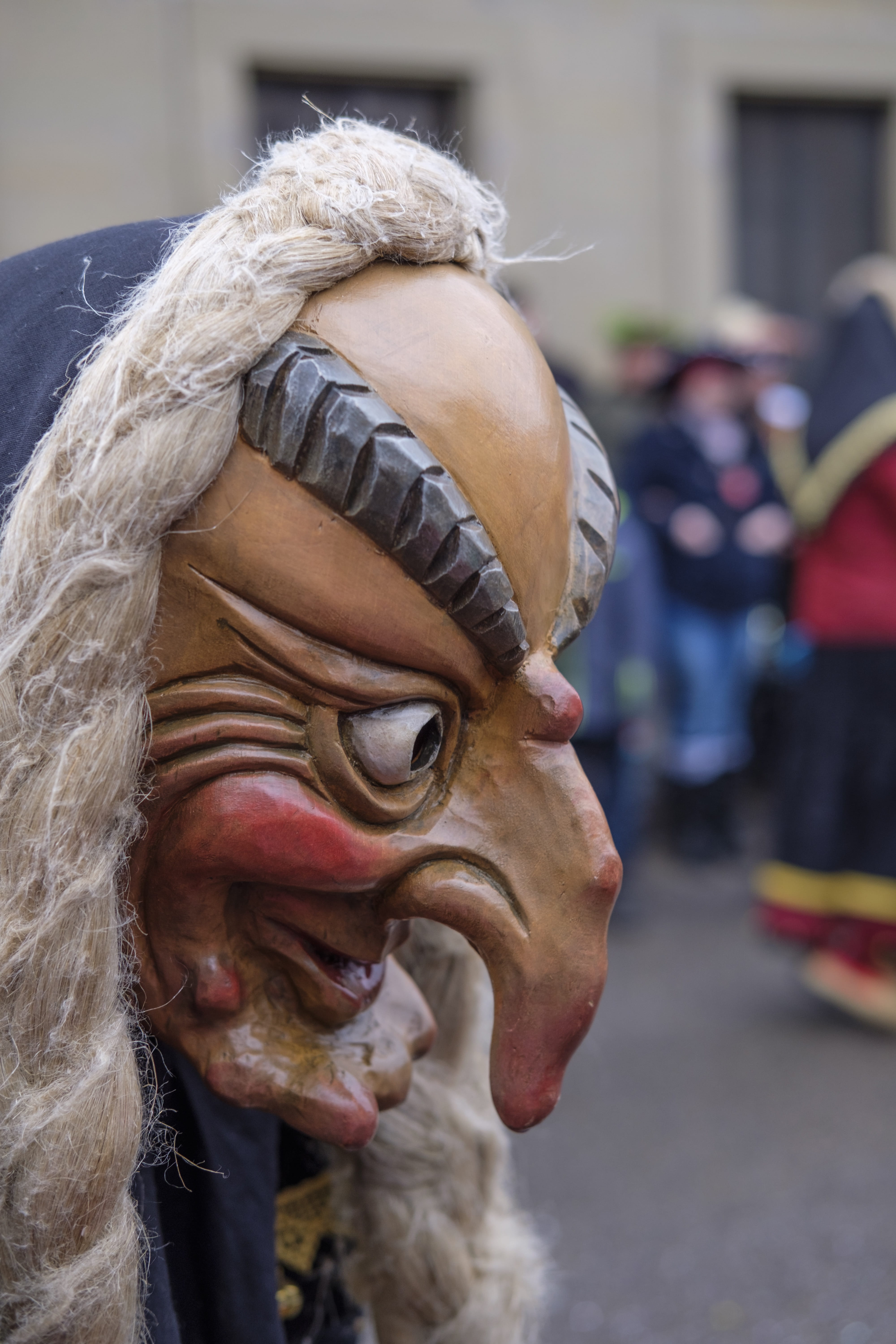focus on foreground, costume, street, domestic, portrait, foolish, outdoors, livestock, art and craft, city, close-up, carnival, incidental people, wooden mask, Phone HD Wallpaper