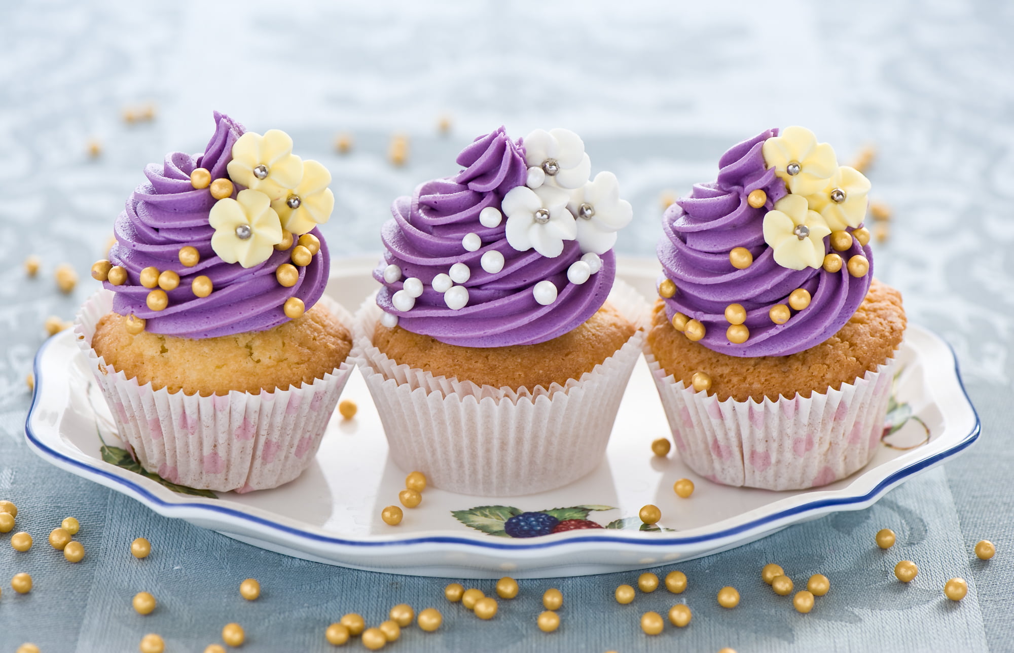 homemade, muffin, decoration, table, focus on foreground, no People, 1080P, freshness, food and drink, muffins, baked, food, celebration, dessert, snack, HD Wallpaper