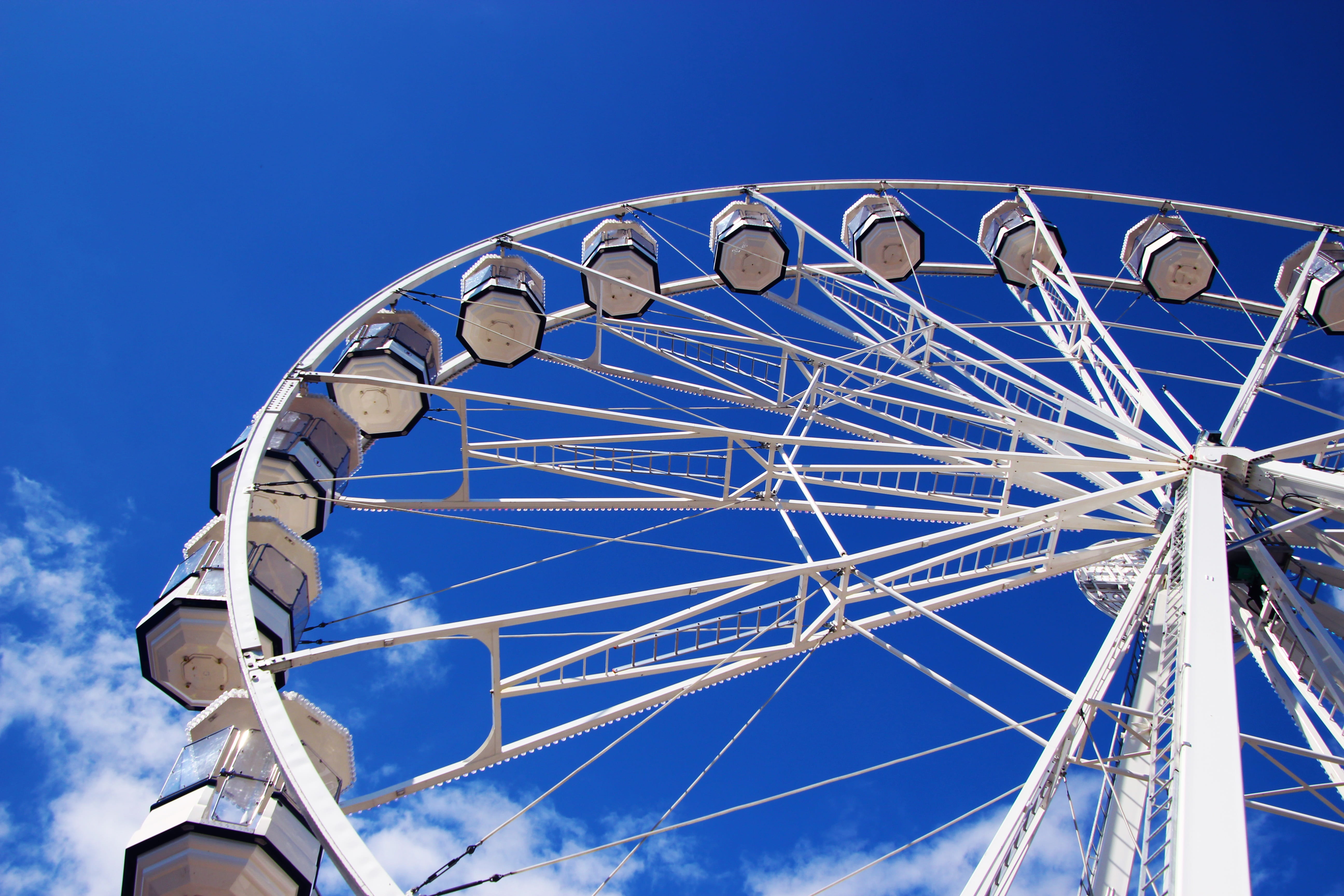 funfair, attraction, low angle view, outdoors, no people, happy, arts culture and entertainment, shape, geometric shape, travel, wheel, white, entertainment, HD Wallpaper