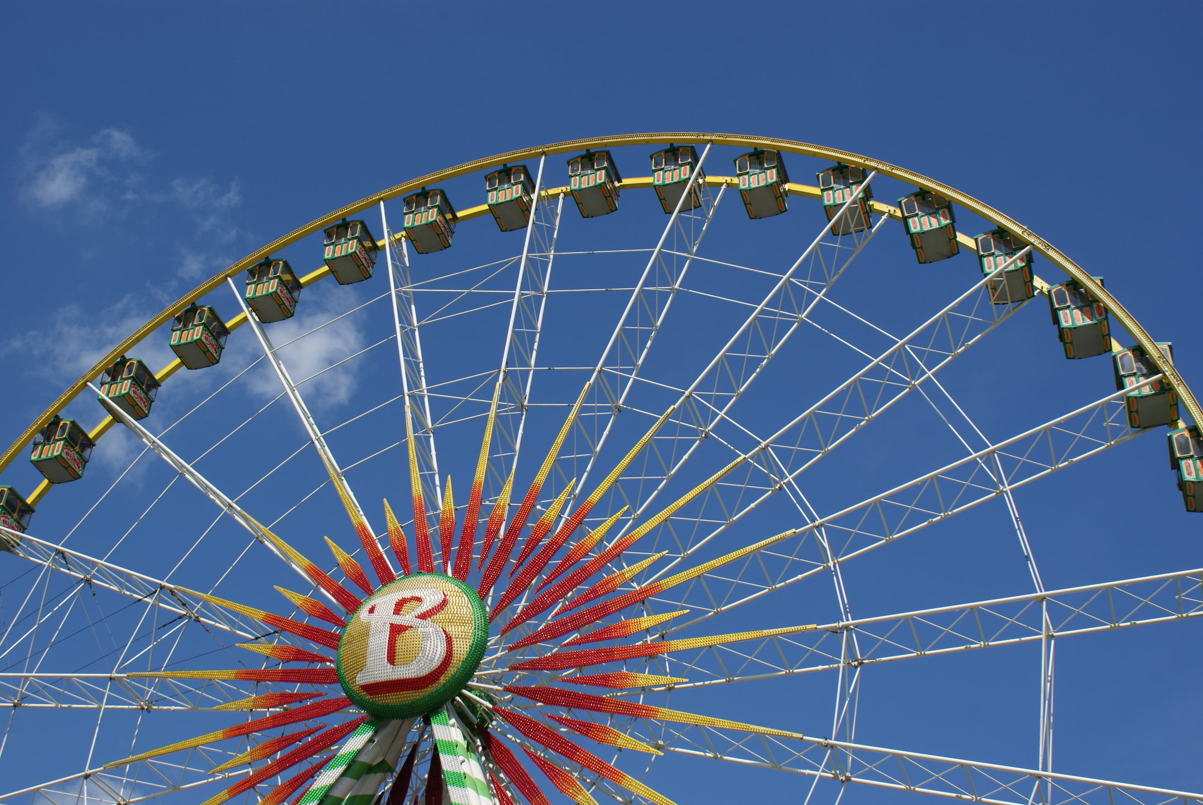 Fair, folk festival, leisure activity, blue, built structure, arts culture and entertainment, travel destinations, clear sky, Ferris Wheel, shape, semi-circle, HD Wallpaper
