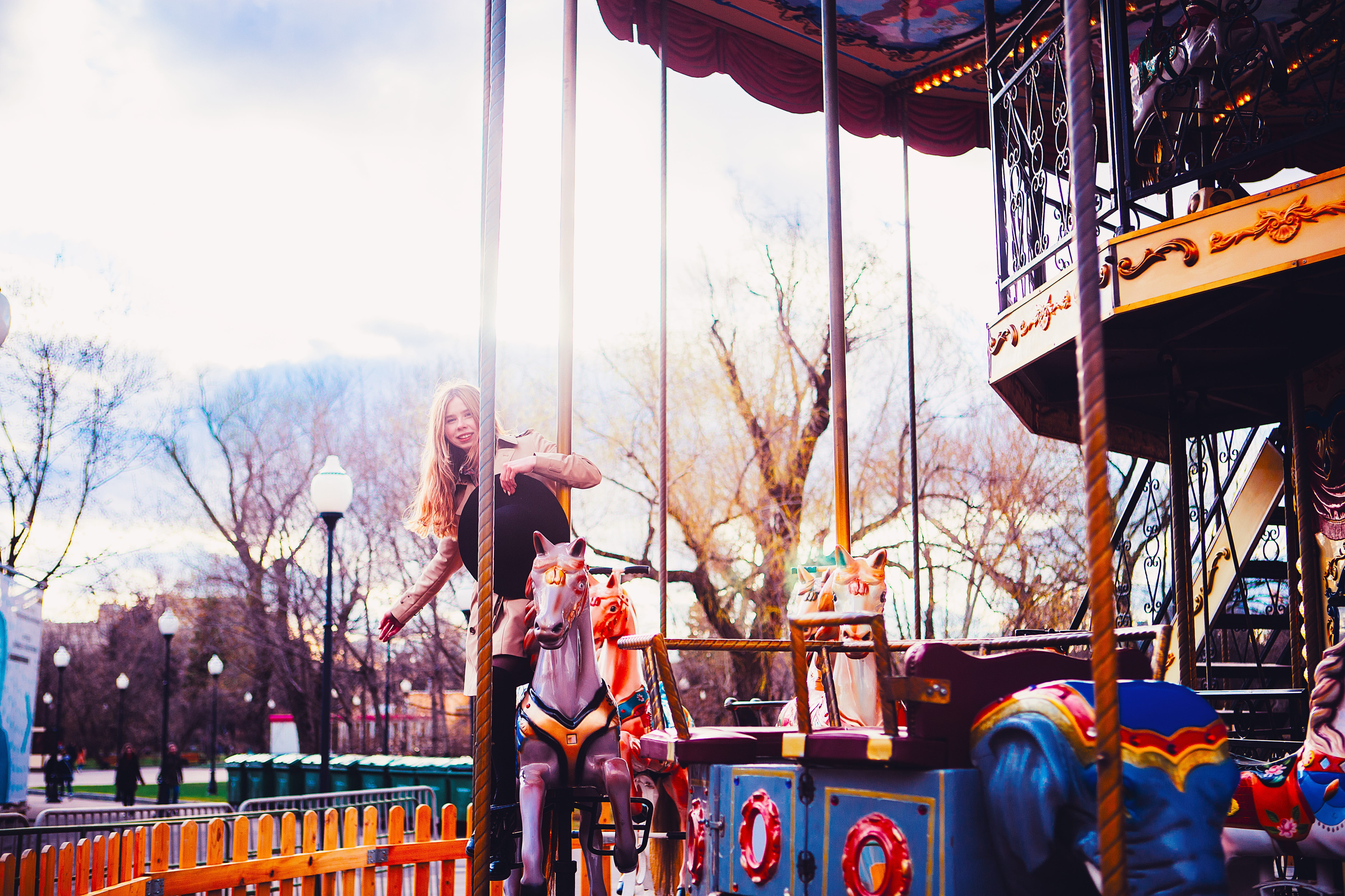 dom, people, smile, men, young, day, riding horse, cute, amusement park, two people, model, leaves, gorky park, males, carousel, fun, gems, posing, beauty, HD Wallpaper