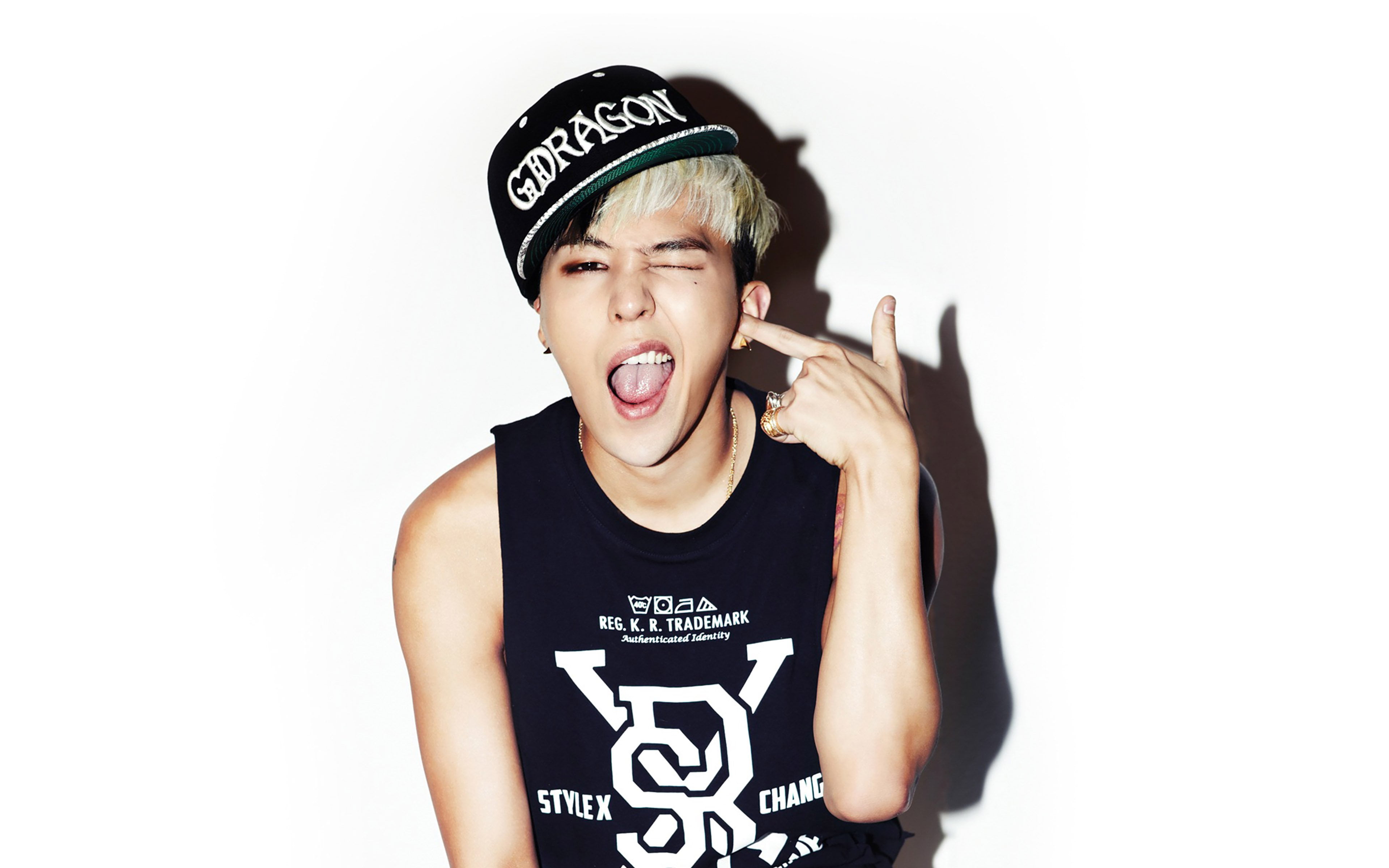 waist up, emotion, cut out, one person, western script, portrait, cap, gdragon, kpop, casual clothing, bigbang, hat, white background, young adult, teenager, HD Wallpaper