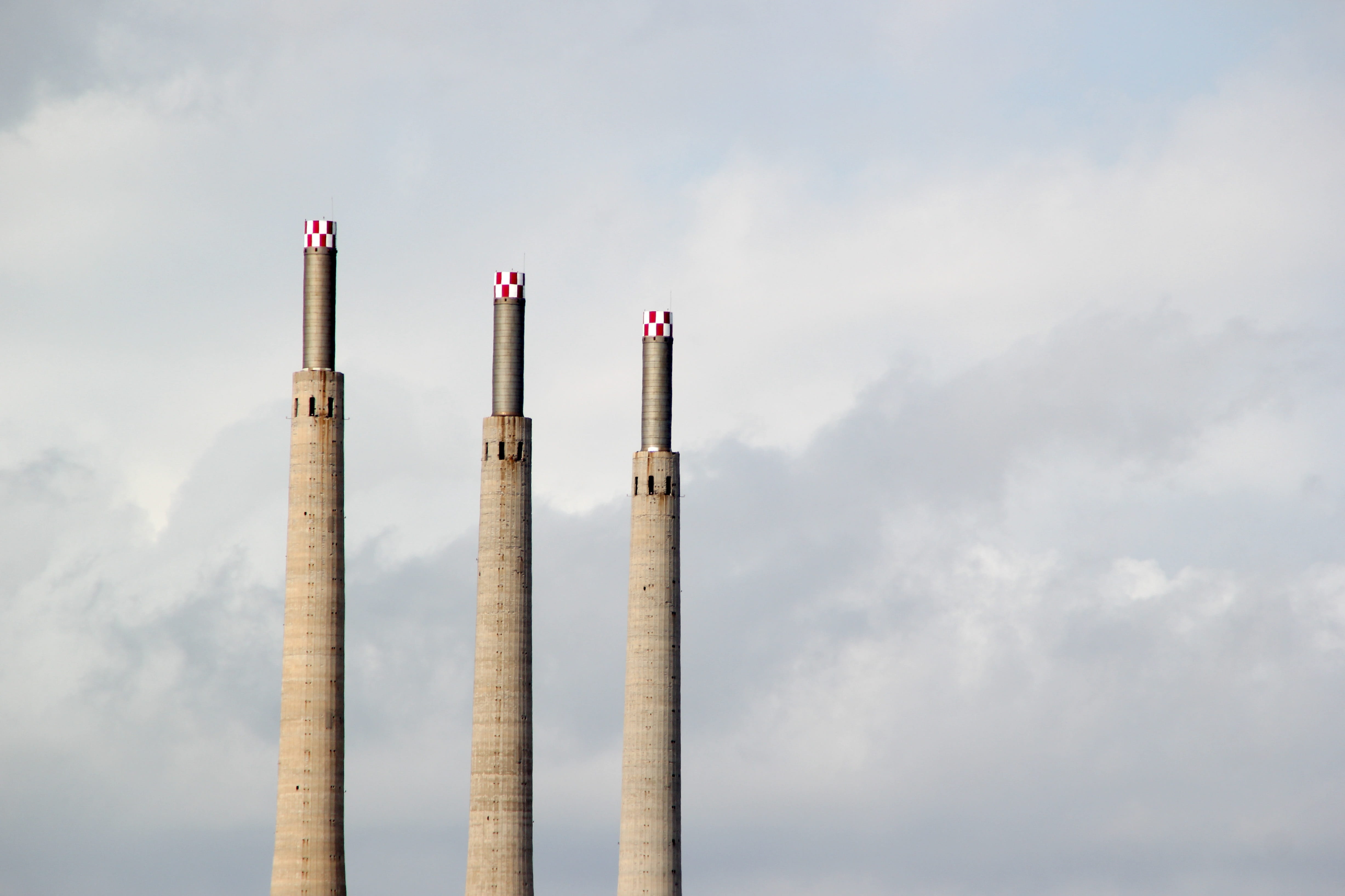 day, nature, barcelona, factory, smoke stack, outdoors, copy space, industry, building exterior, central, environmental issues, thermal power plant, contamination, HD Wallpaper