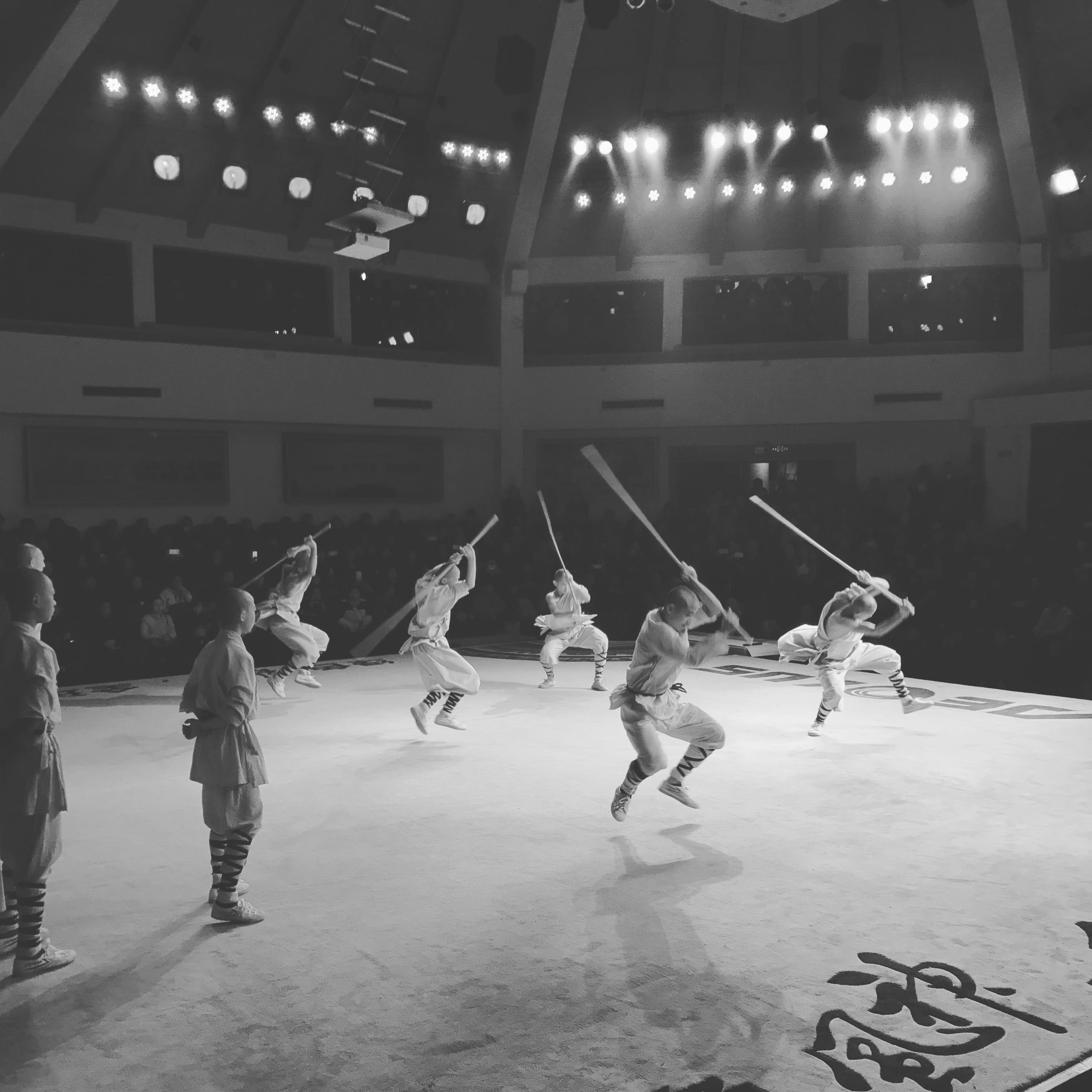 stage - performance space, lighting equipment, China, 2K, monk, spectator, stage, large group of people, lifestyles, people, men, dancing, performance, Phone HD Wallpaper