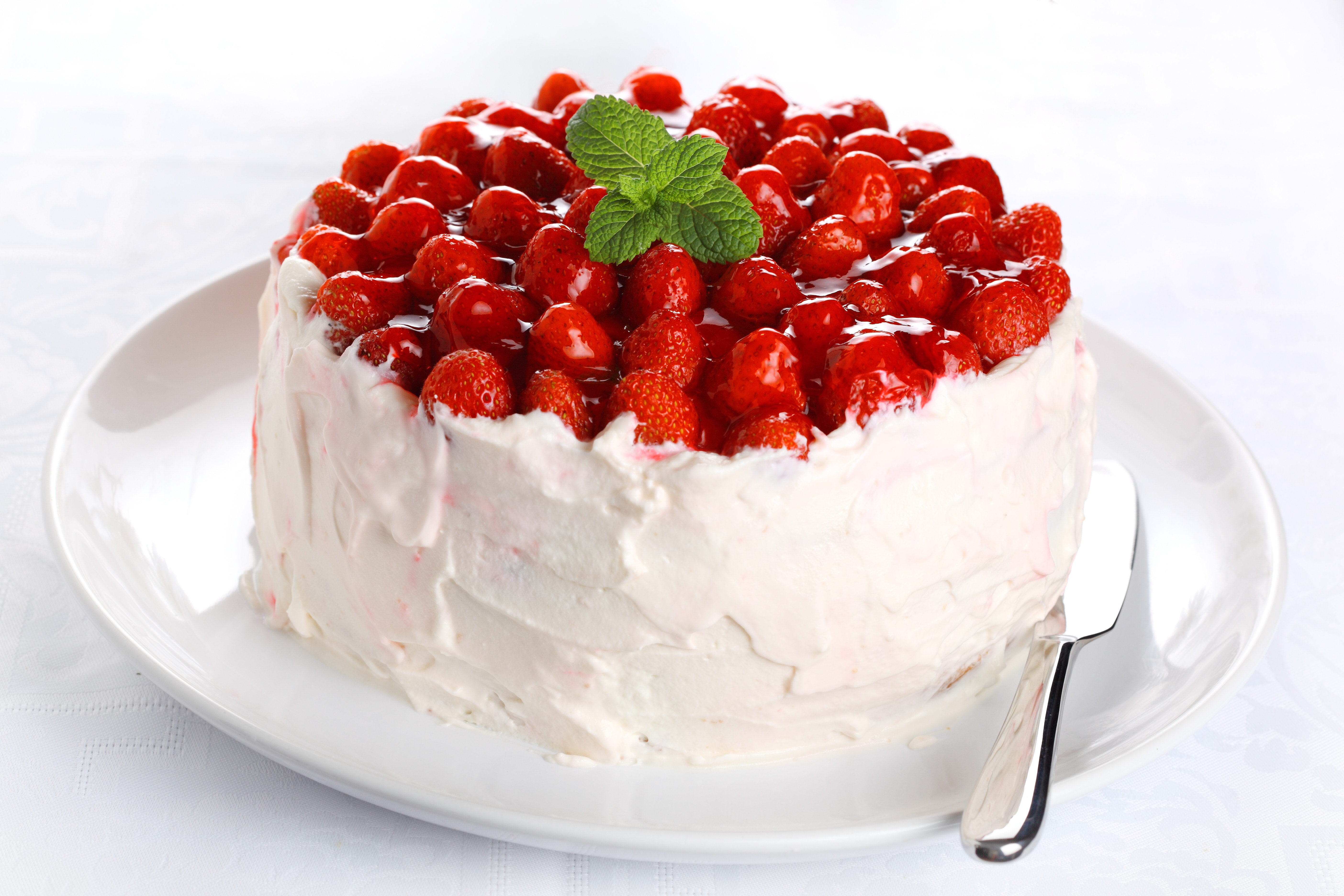 strawberries, berry Fruit, snack, ready-to-eat, pastry, food And Drink, breakfast, freshness, indulgence, homemade, fruit, sweet Food, temptation, close-up, HD Wallpaper