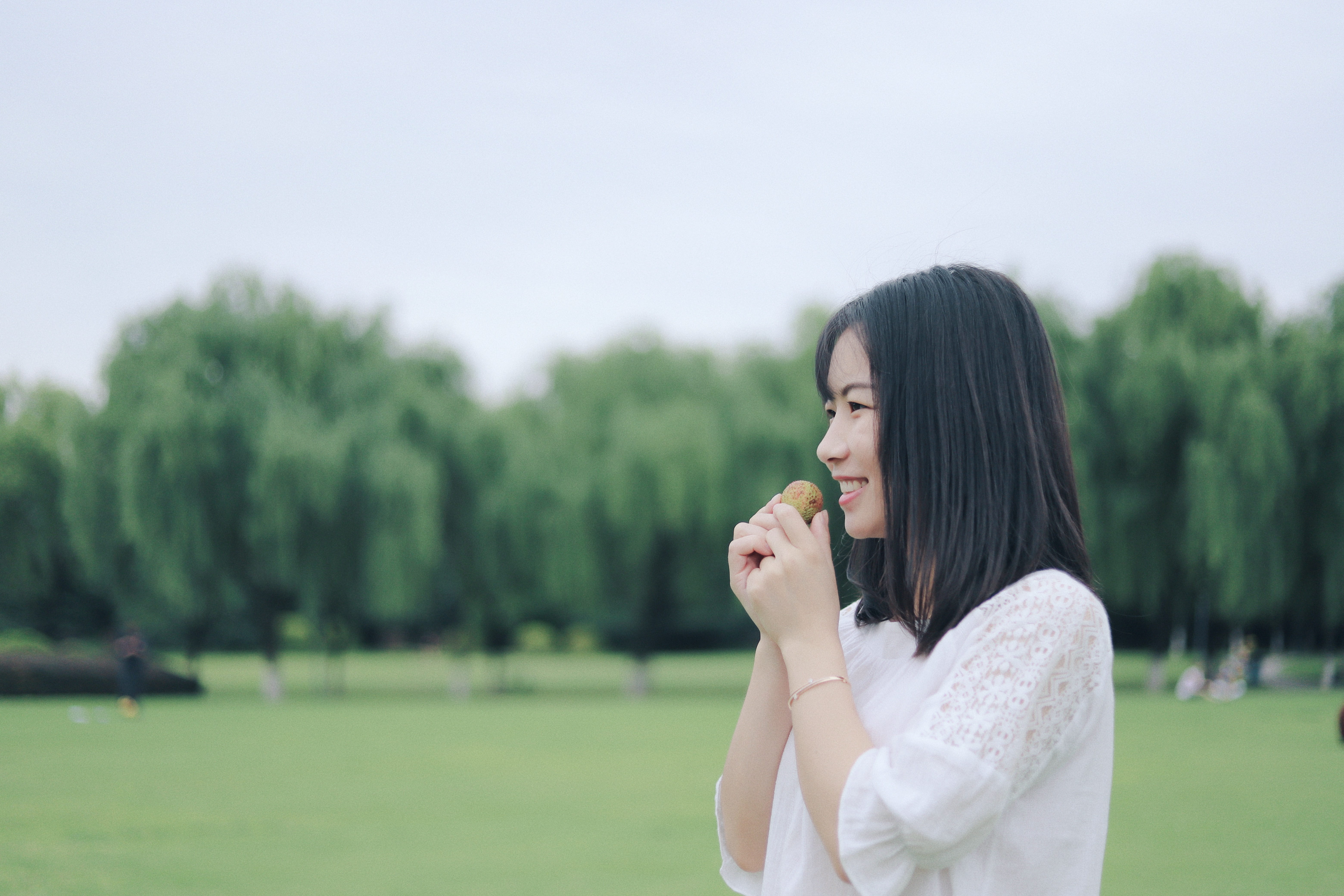 black hair, 5K, photography, bokeh, one person, focus, green, hairstyle, tree, female, beautiful woman, focus on foreground, portrait, plant, beauty, young adult, HD Wallpaper