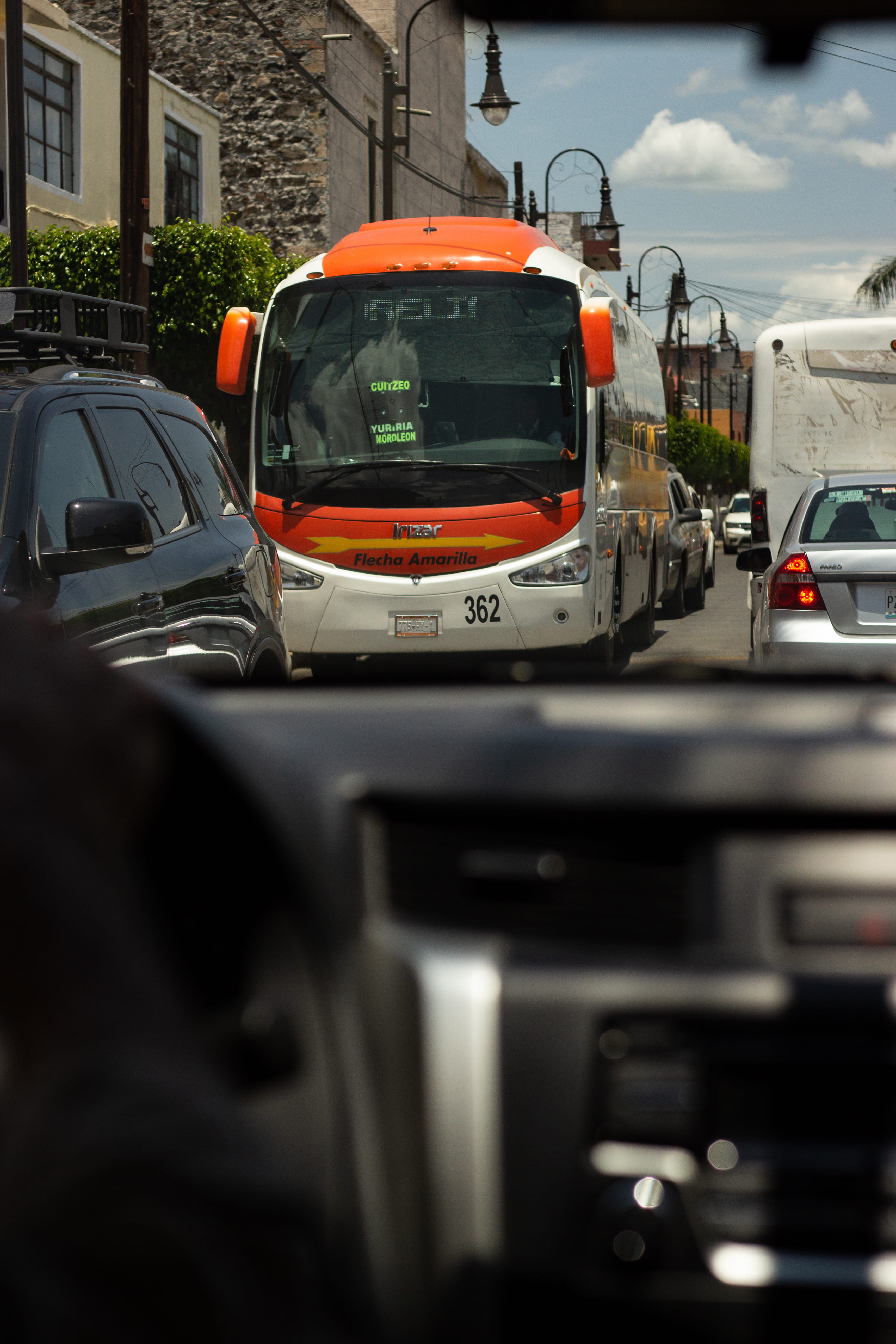 motor vehicle, stationary, road, selective focus, street, land vehicle, architecture, truck, yuriria, 5K, city, nature, travel, mexico, transportation, Phone HD Wallpaper