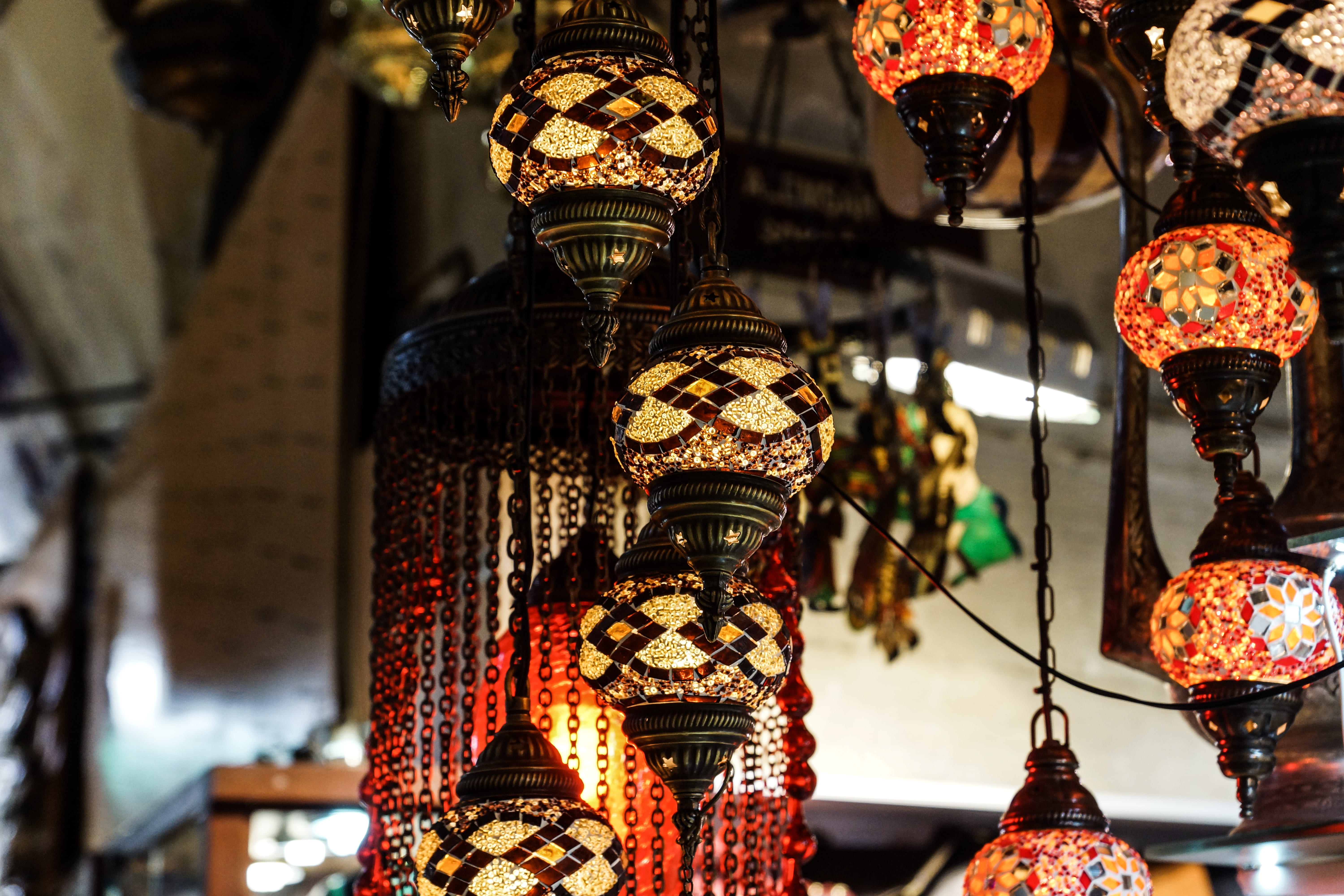 craft, focus on foreground, market, lantern, photography, close-up, focus, retail display, no people, store, downlight, illuminated, selective, lighting equipment, HD Wallpaper