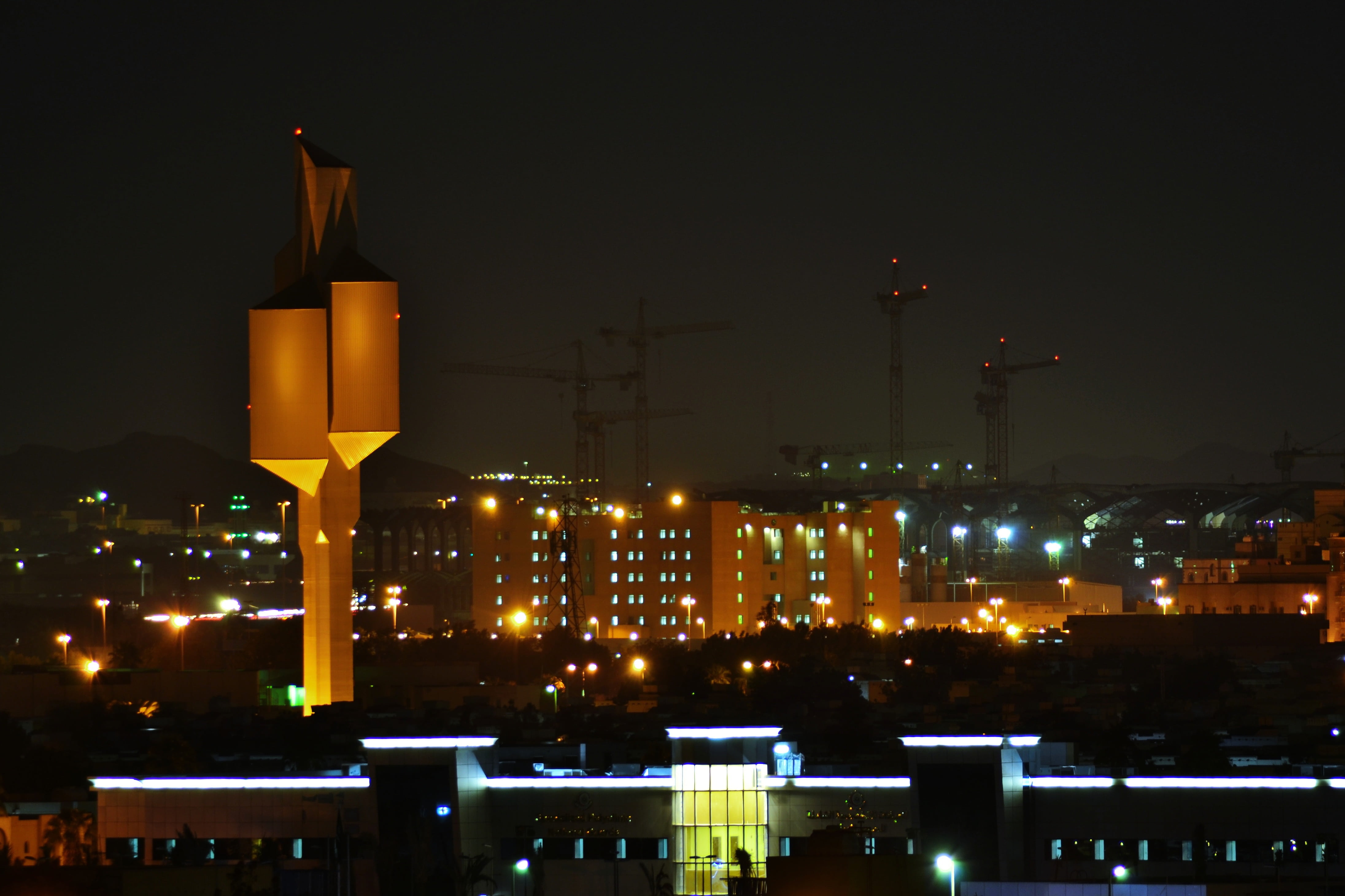 jeddah, cityscape, architecture, outdoors, 4K, light - natural phenomenon, city life, nature, lighting equipment, street light, travel destinations, glowing, HD Wallpaper