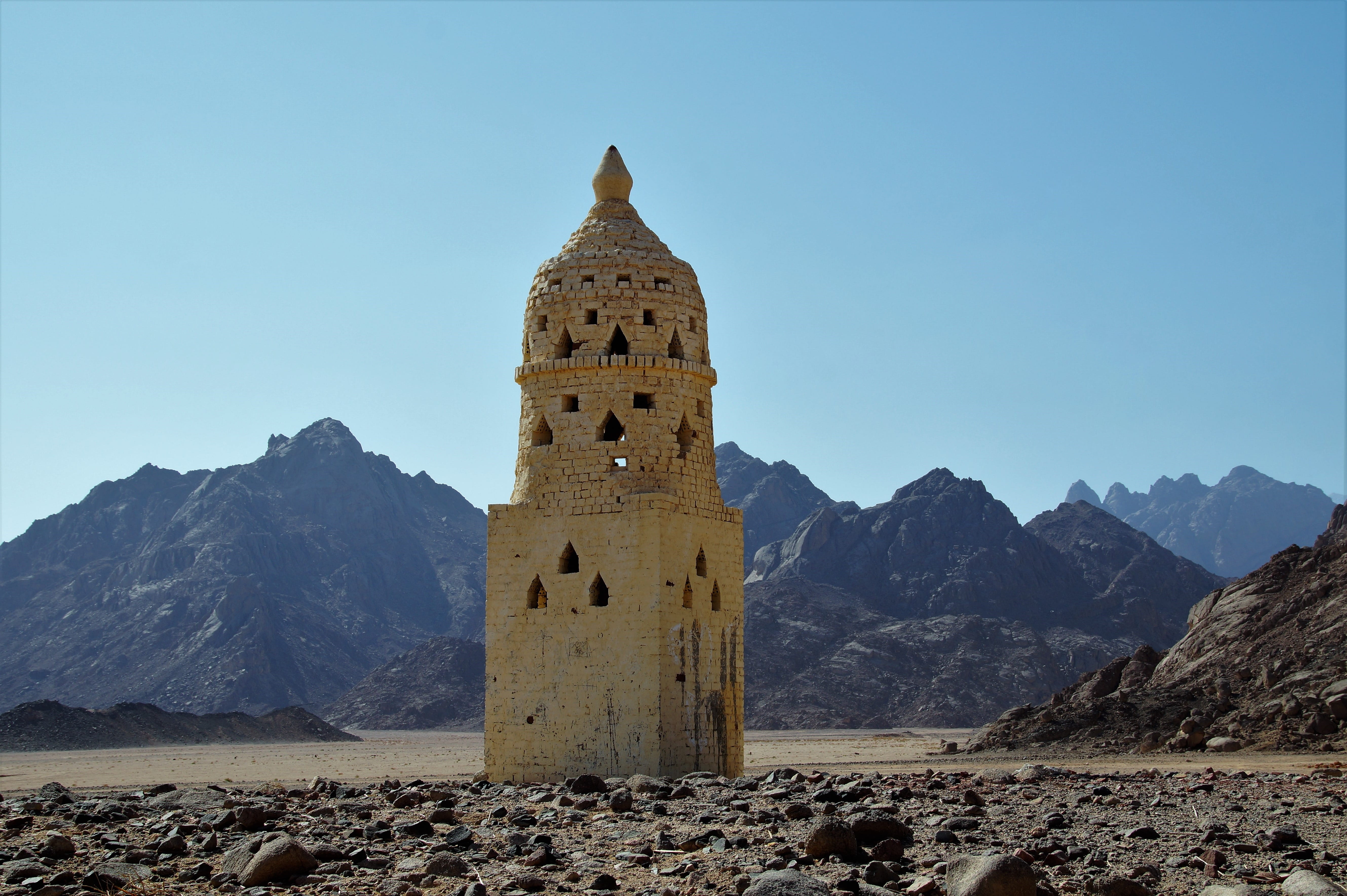 religion, Landscape, tower, 5K, clear sky, no people, desert, blue, mountain range, heat, outdoors, architecture And Buildings, Desert, building exterior, HD Wallpaper