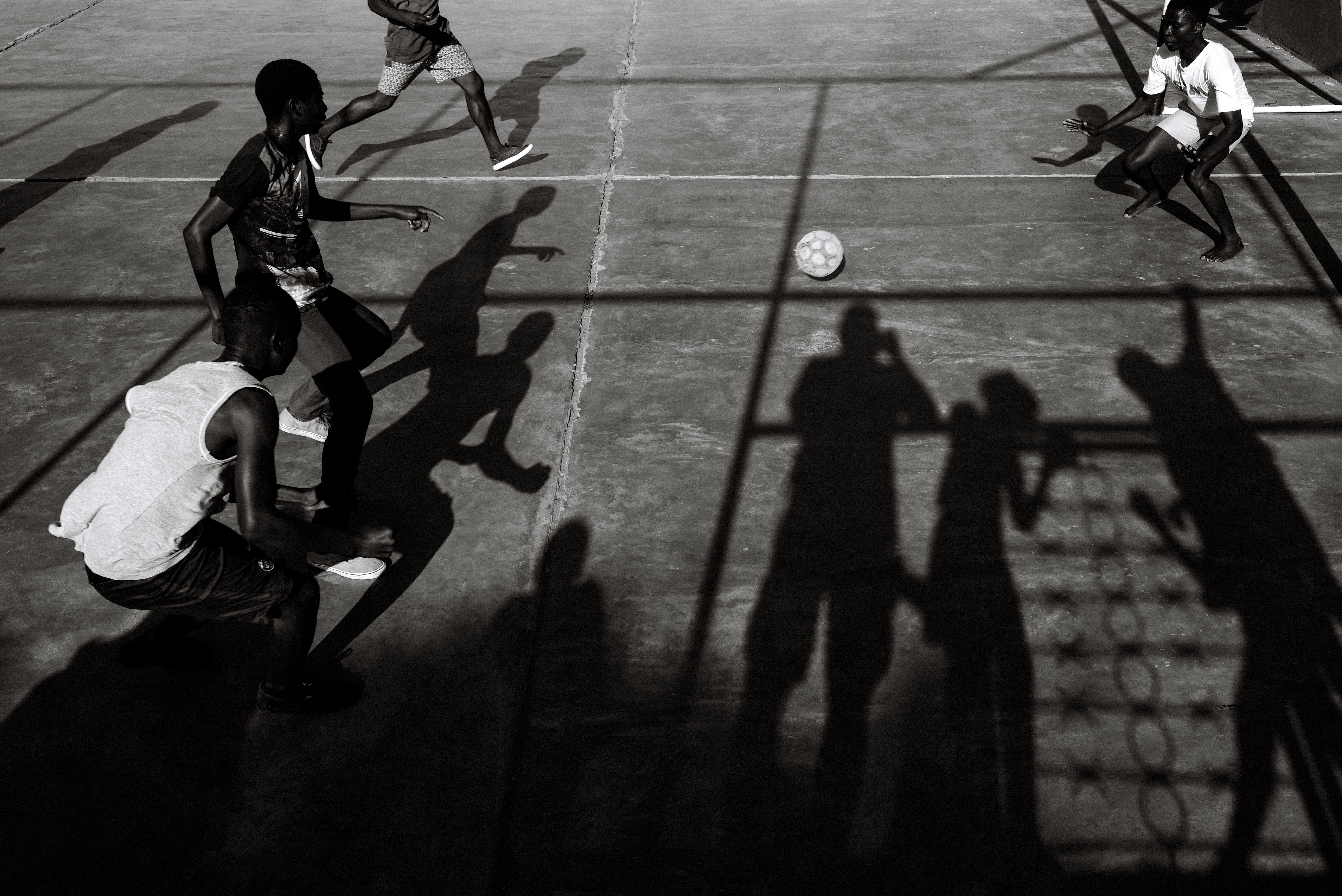 asphalt, person, clothing, day, city, human, togetherness, sports, leisure activity, group, walking, women, playing, basketball, ball, 5K, group of people, HD Wallpaper