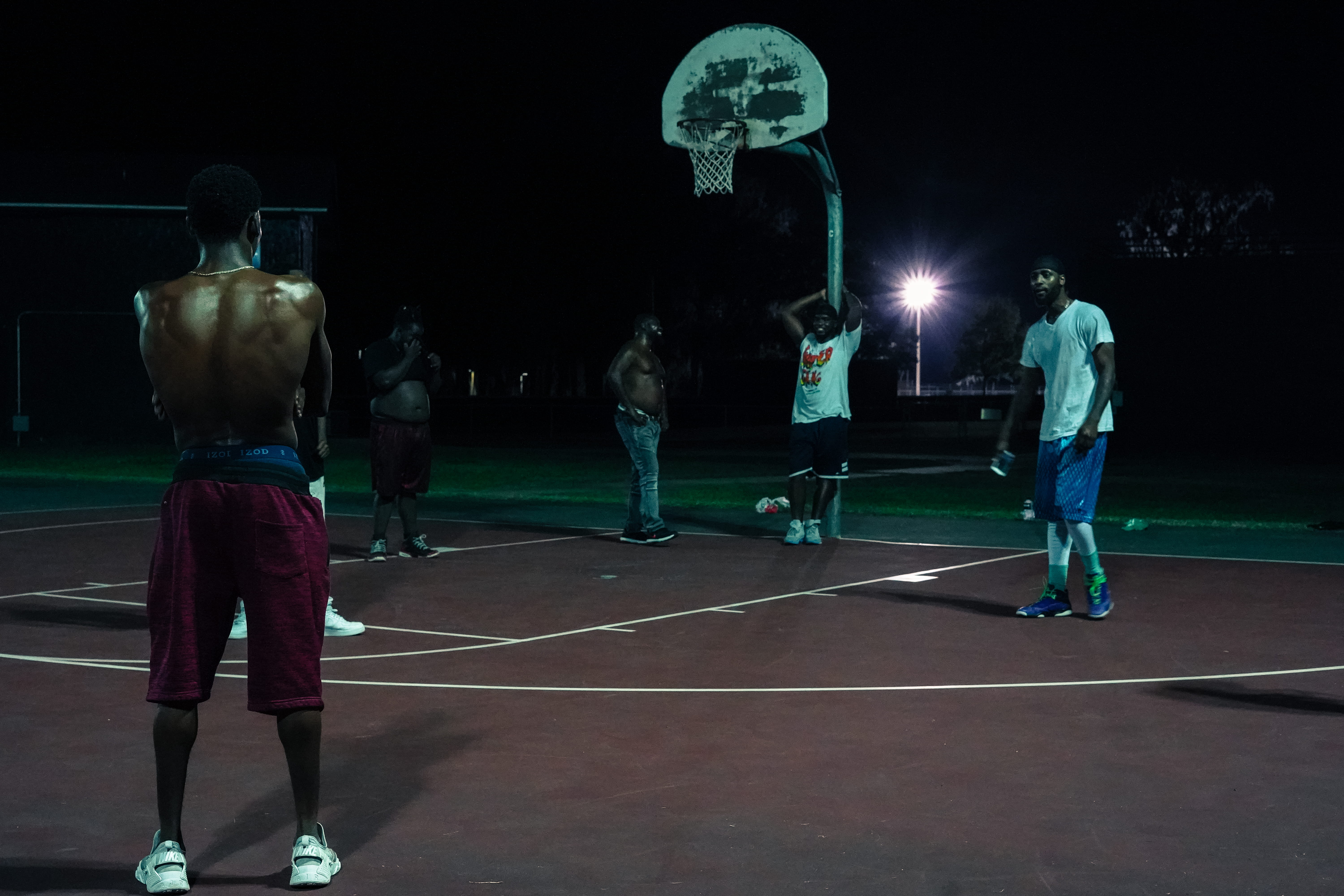 standing, clothing, leisure activity, hoop, casual clothing, adult, basketball - sport, sports, illuminated, competition, park, group of people, people, HD Wallpaper