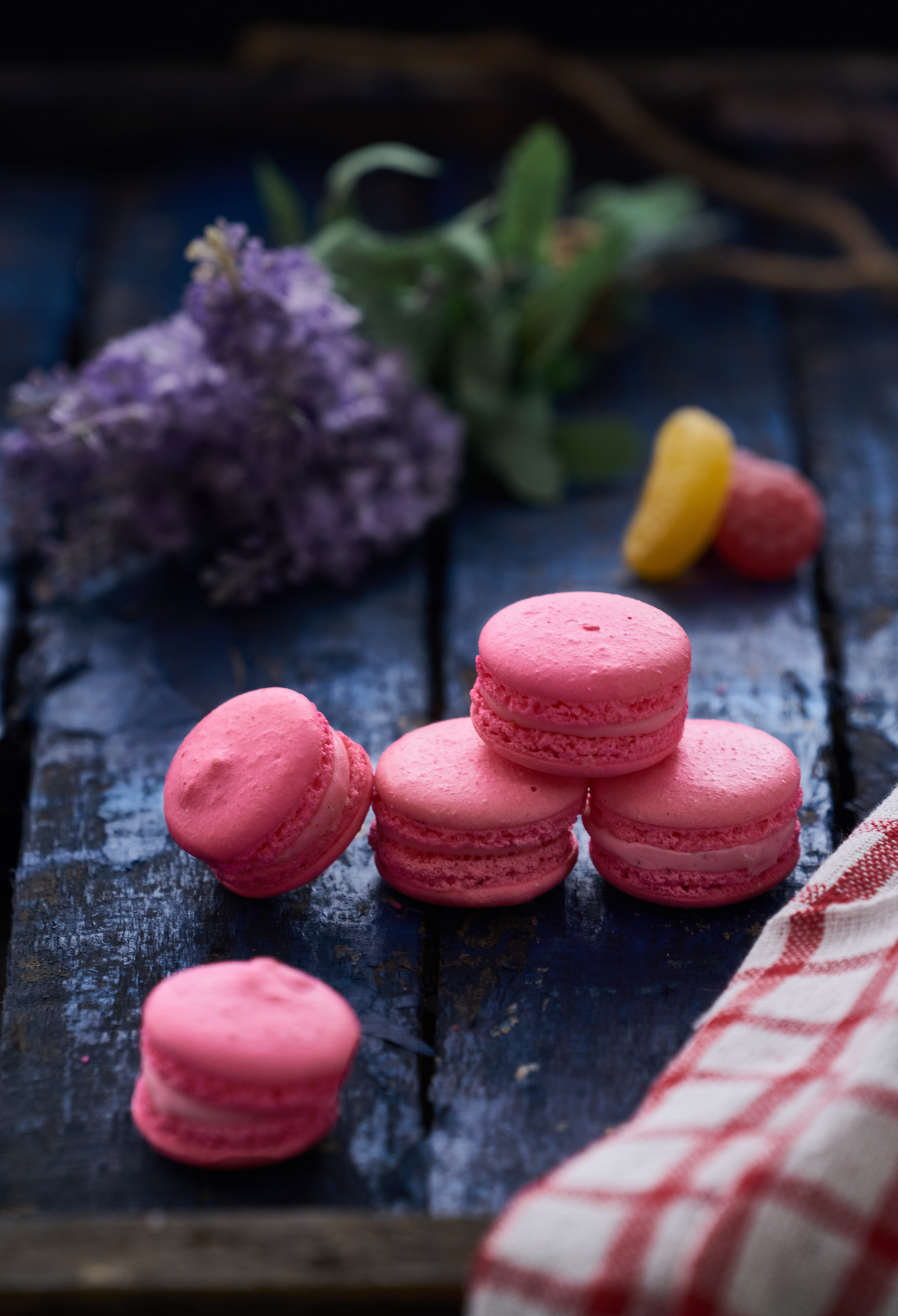 5K, biscuit, sweet food, selective focus, table, food, french, candy, treat, sweets, pink color, indoors, french food, plant, macaron, fruit, flowering plant, Phone HD Wallpaper