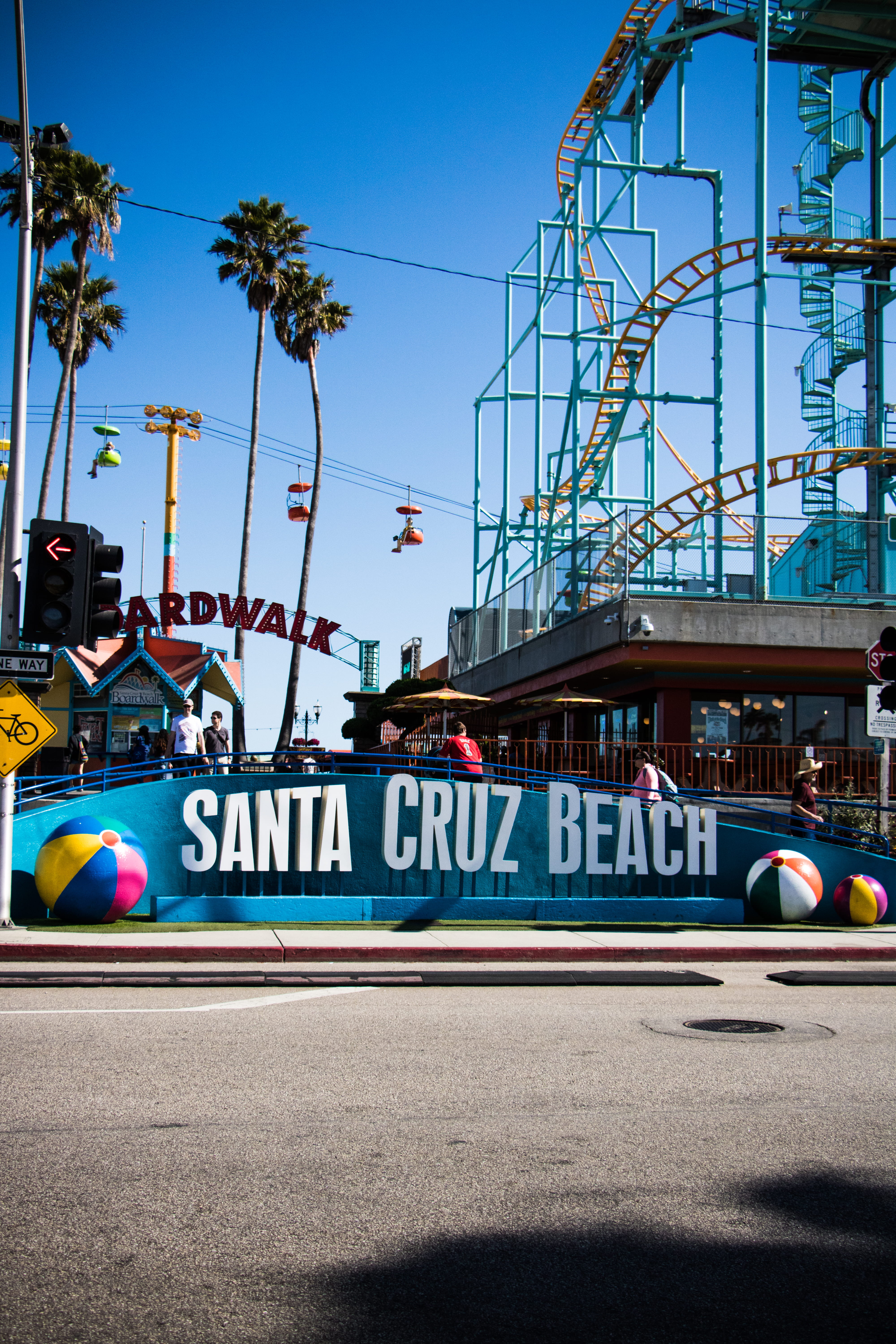 outdoors, building exterior, no people, roller coaster, clear sky, nature, built structure, santa cruz beach, sky, street, road, city, traffic light, daytime, Phone HD Wallpaper