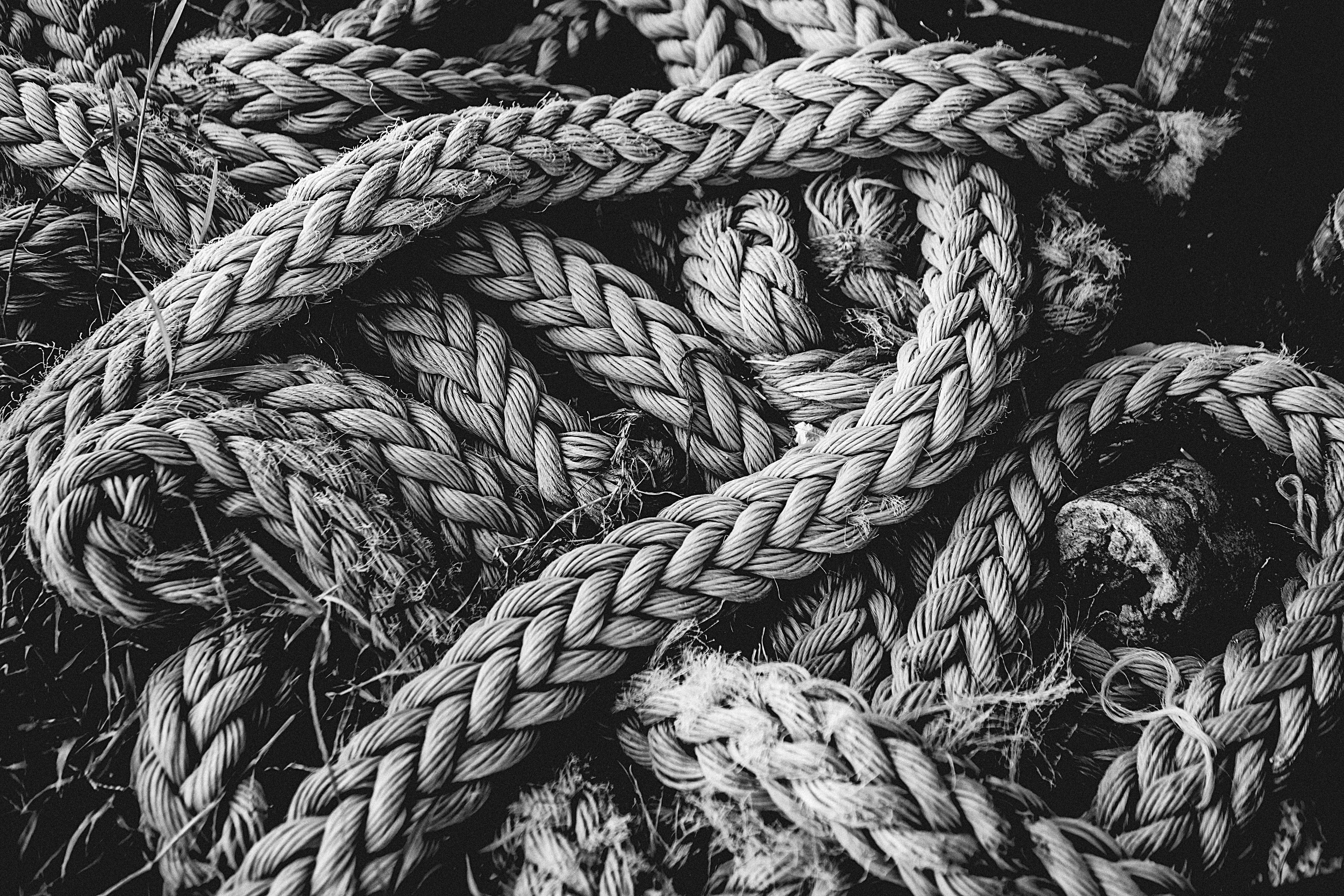 wire, string, corda, complexity, black and white, tangled, outdoors, photo, rust, wood - material, 5K, day, reel, spiral, rope, tied knot, strength, HD Wallpaper