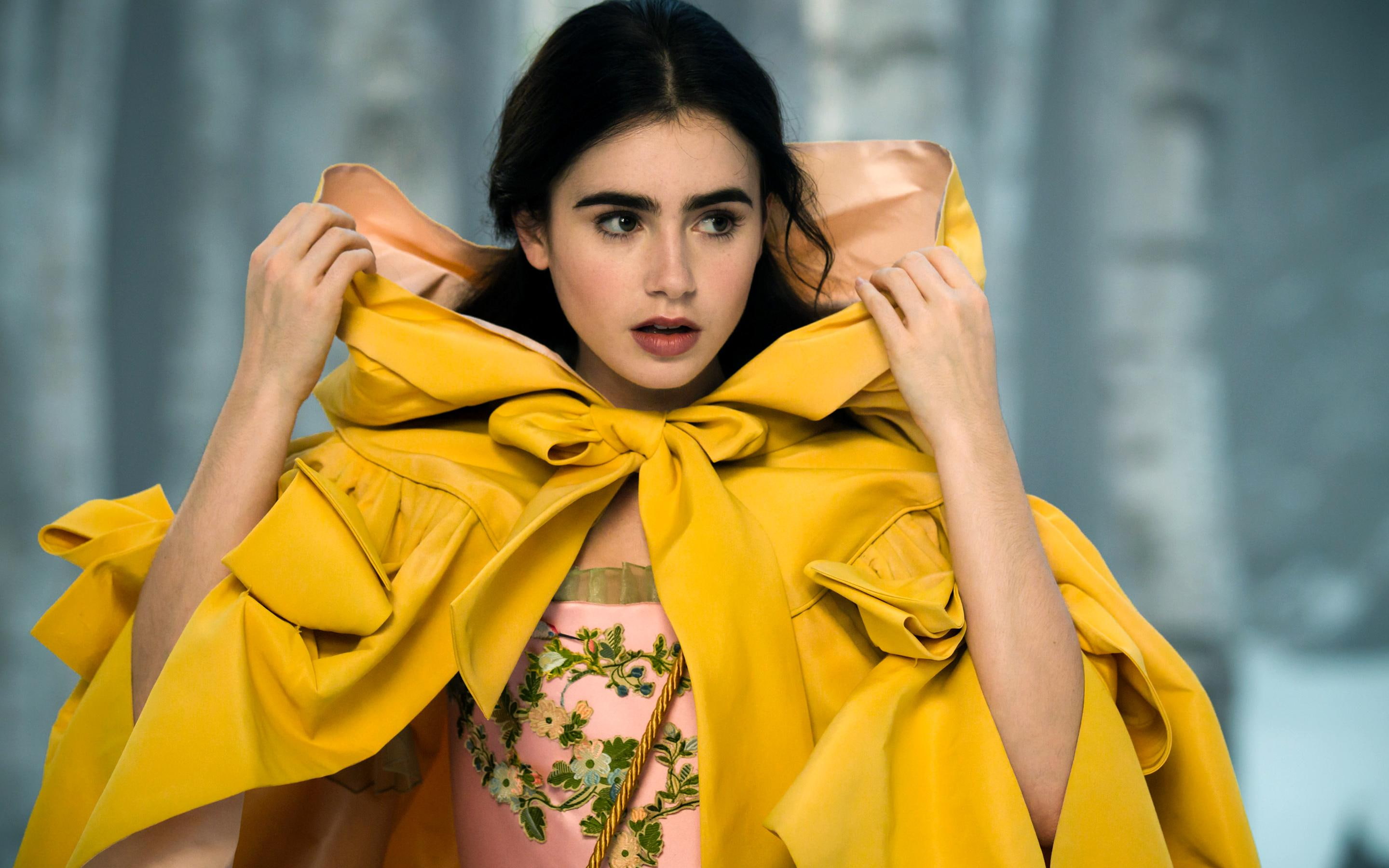 hoodie, collins, coat, yellow, celebrities (iii), lily, mirror, 2K, woman, s, HD Wallpaper