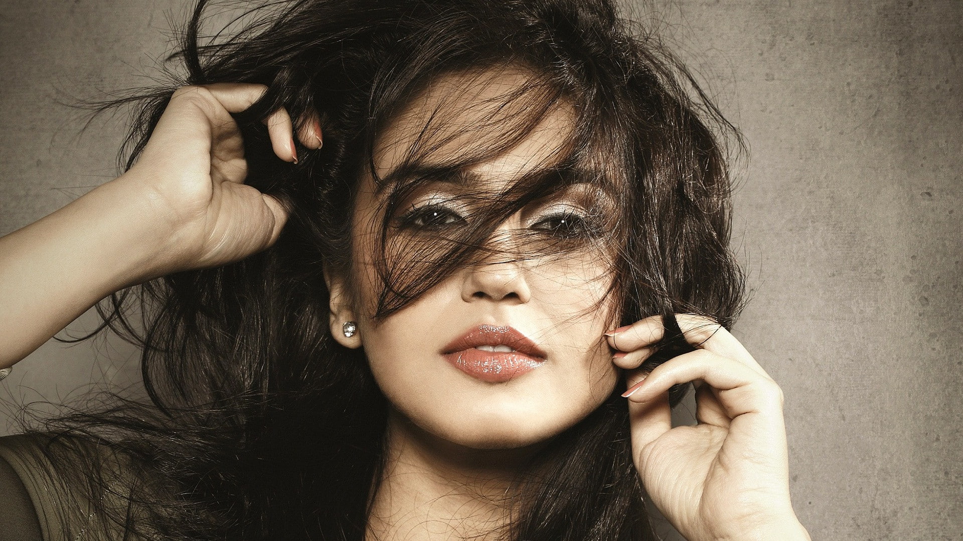 1080P, Huma Qureshi, HD Wallpaper