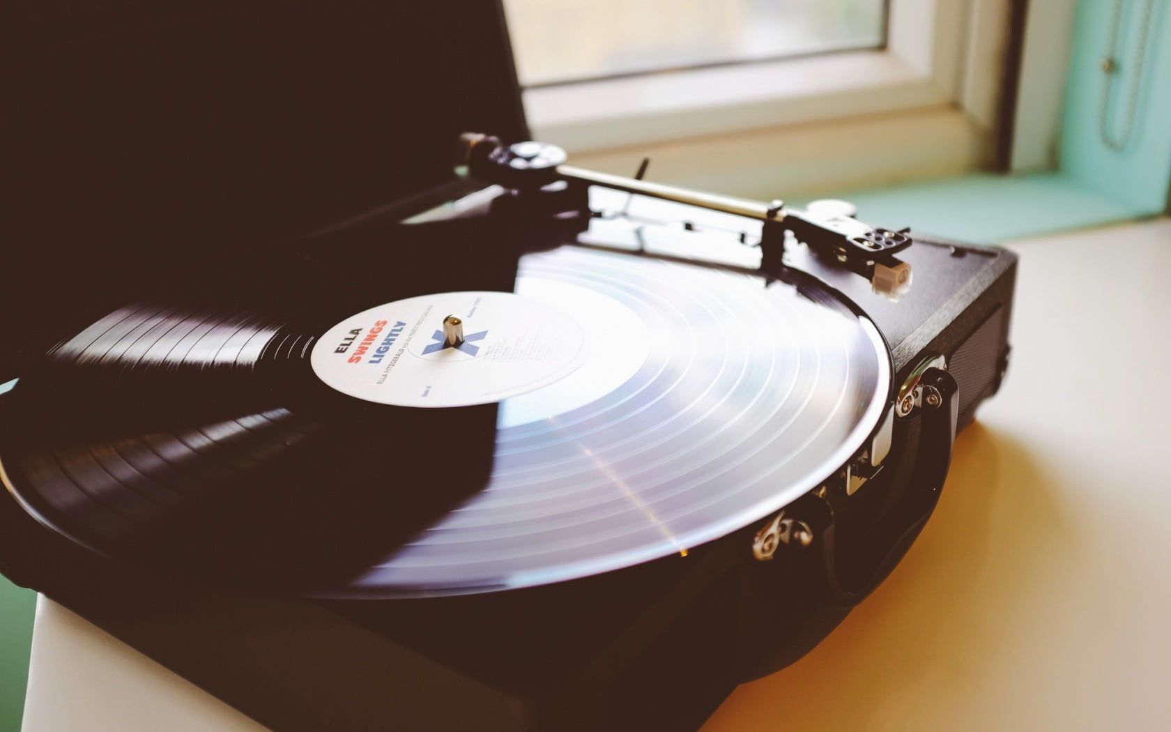 no People, gramophone, day, technology, old-fashioned, black, musical equipment, record player needle, music, sound, arts culture and entertainment, selective focus, HD Wallpaper