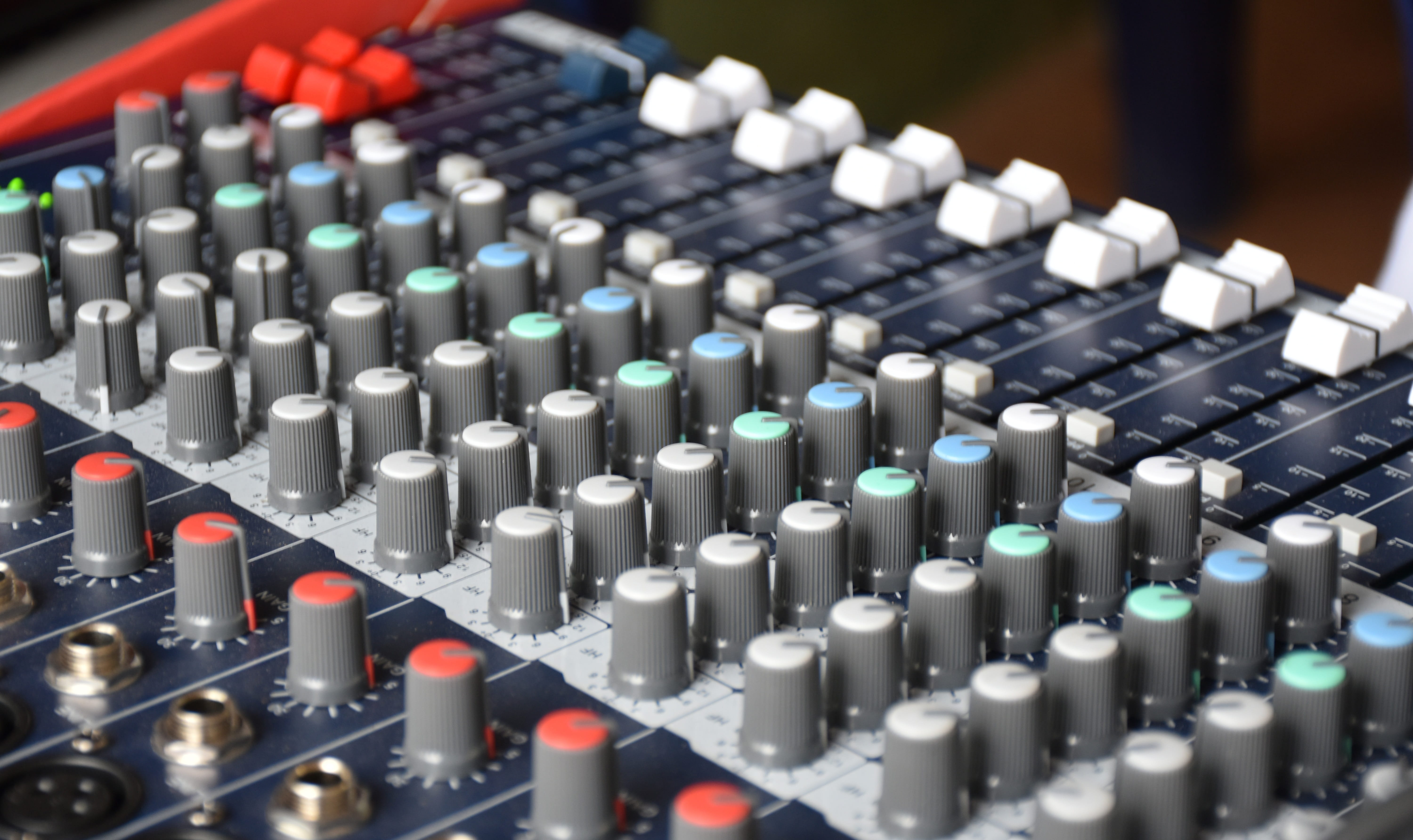 equipment, amplifier, controller, arts culture and entertainment, audio equipment, rock music, adjusting, sound mixer, technology, dj, recording studio, HD Wallpaper