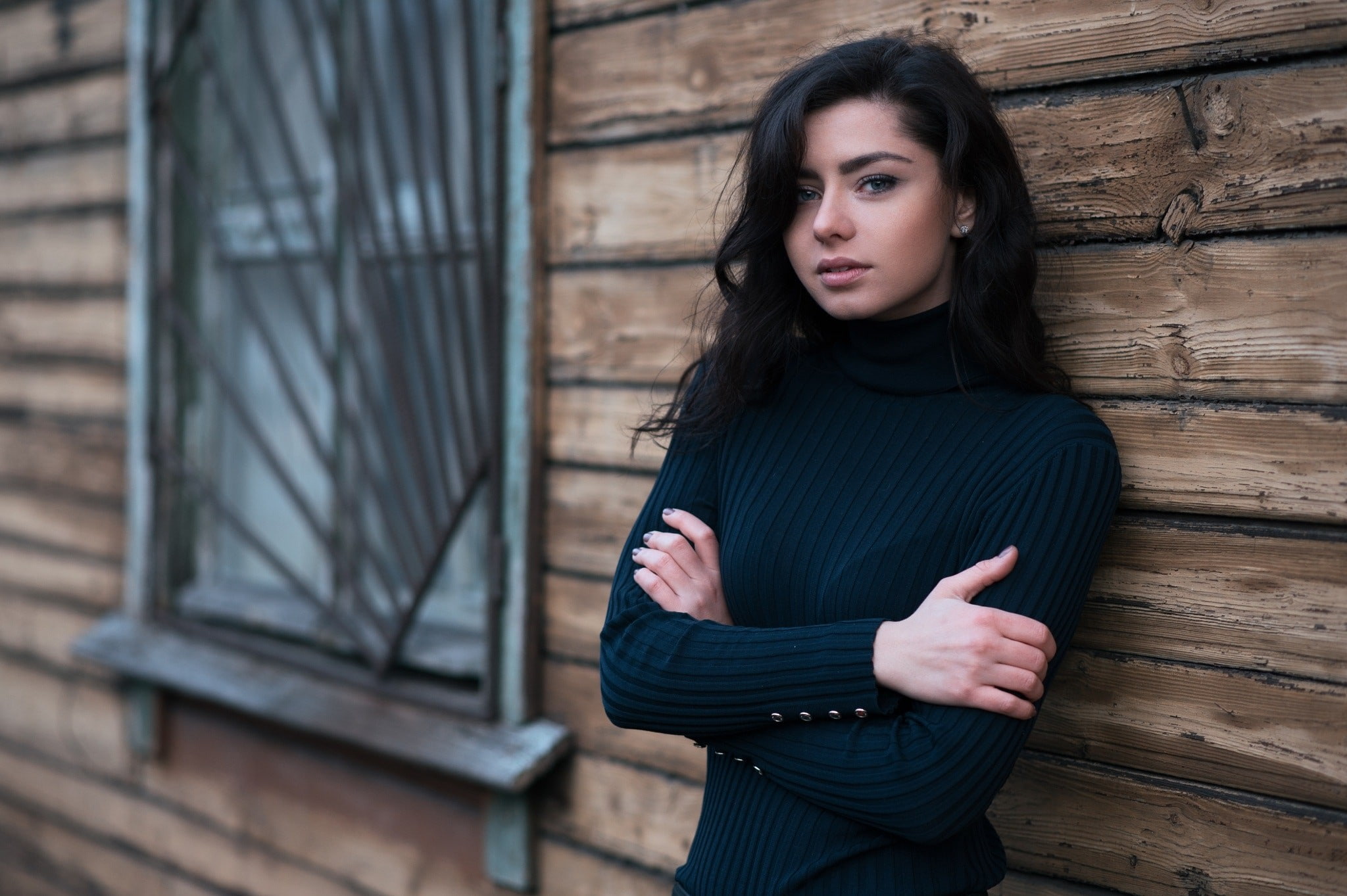 wall - building feature, arms crossed, young women, standing, casual clothing, portrait, 1080P, beauty, hairstyle, hair, one person, fashion, window, adult, HD Wallpaper