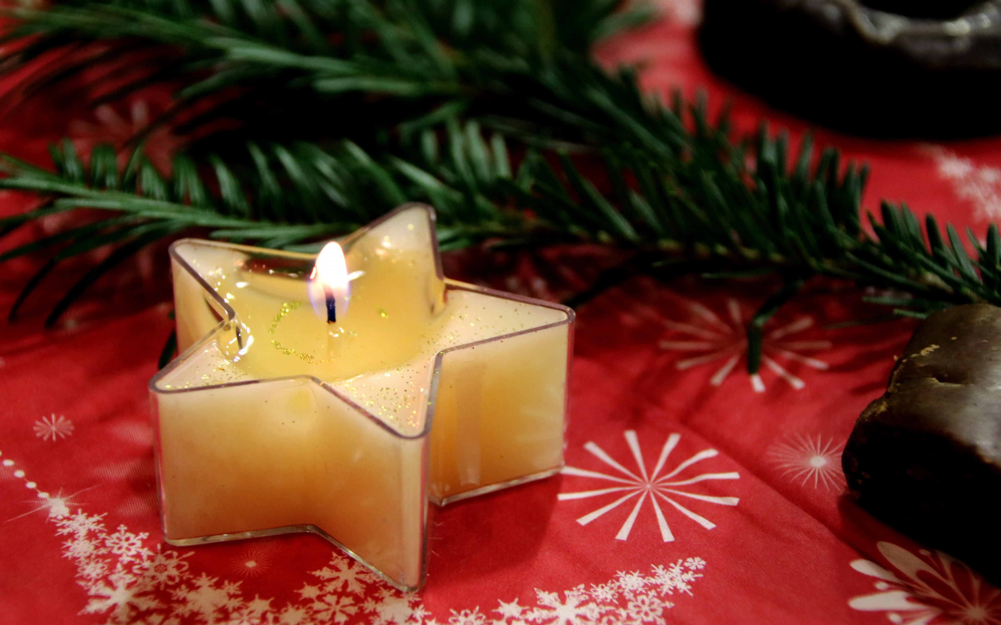 download 3840x2400 candle, star backgrounds, 4K, branch, christmas, candle, HD Wallpaper